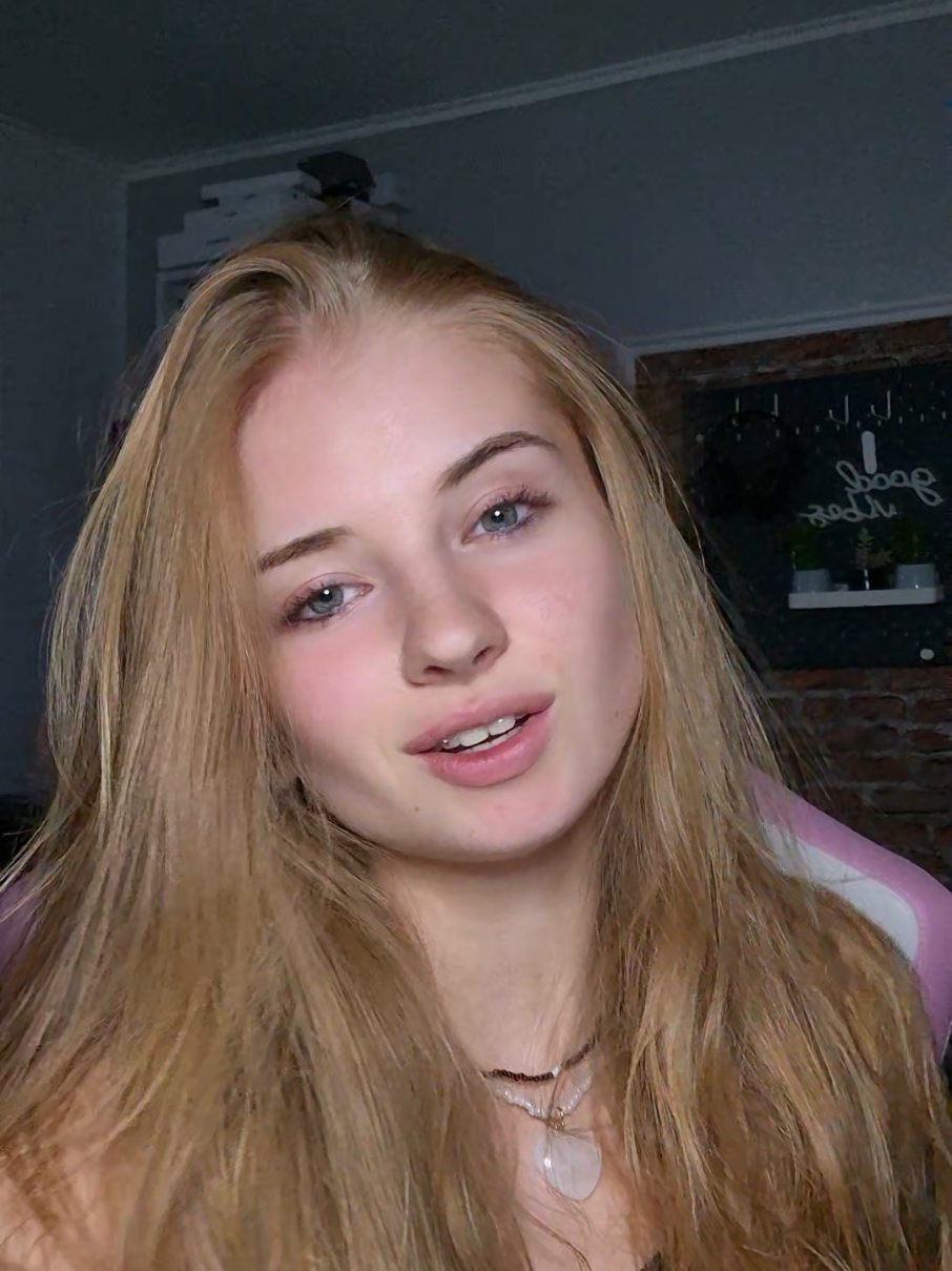 @Xenie🦋