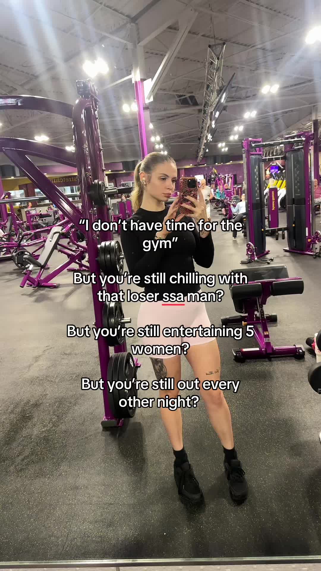 @niki&nicole