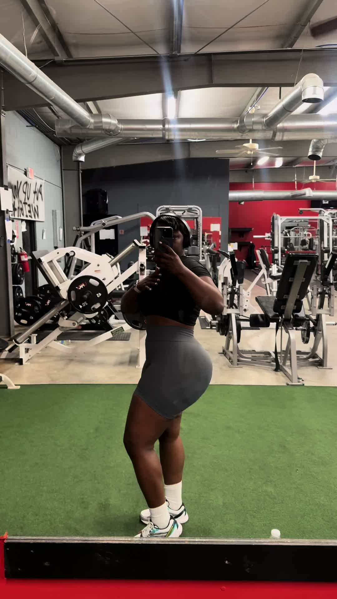 @Kiara Moore MSM;HRM
