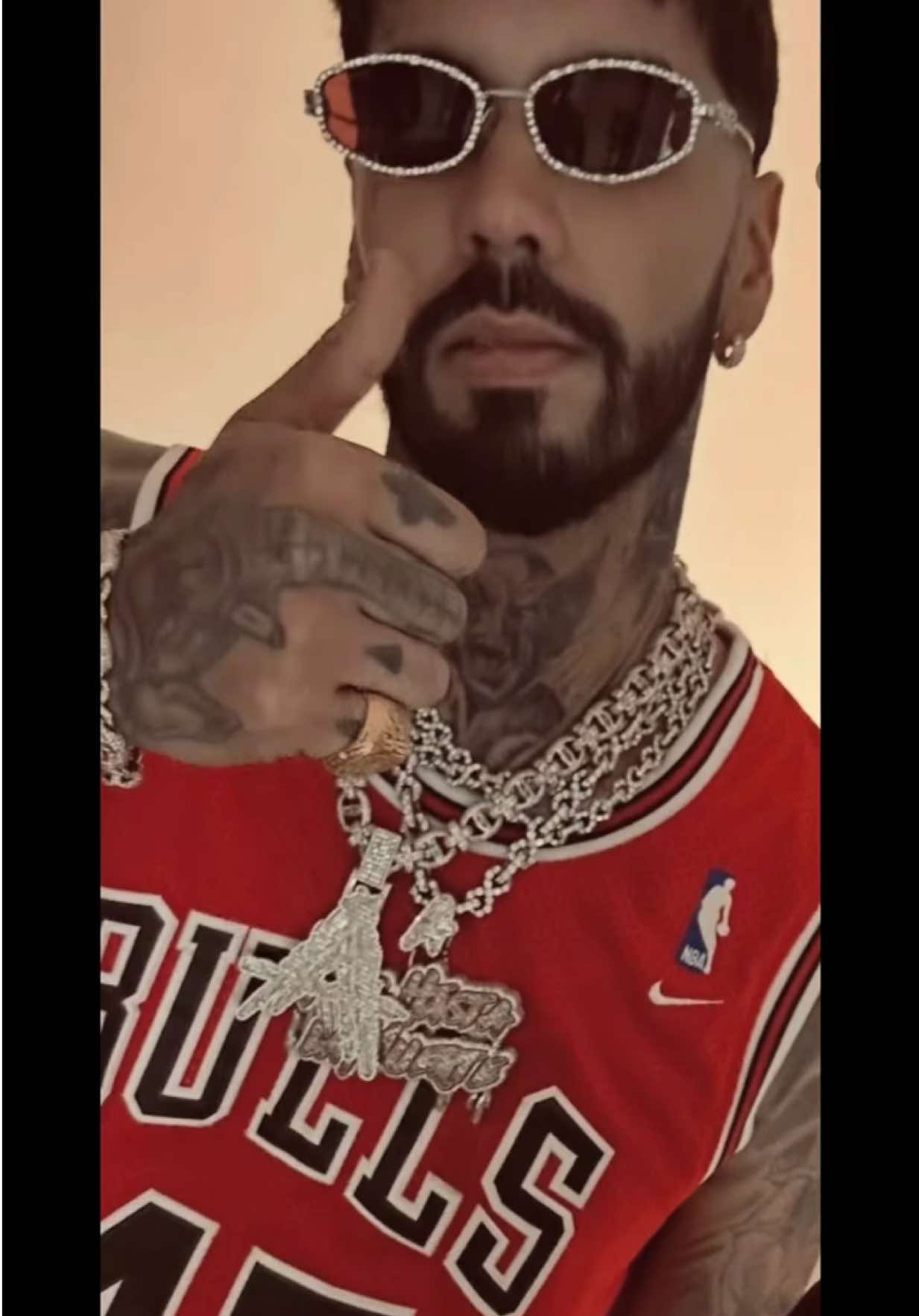 @Anuel