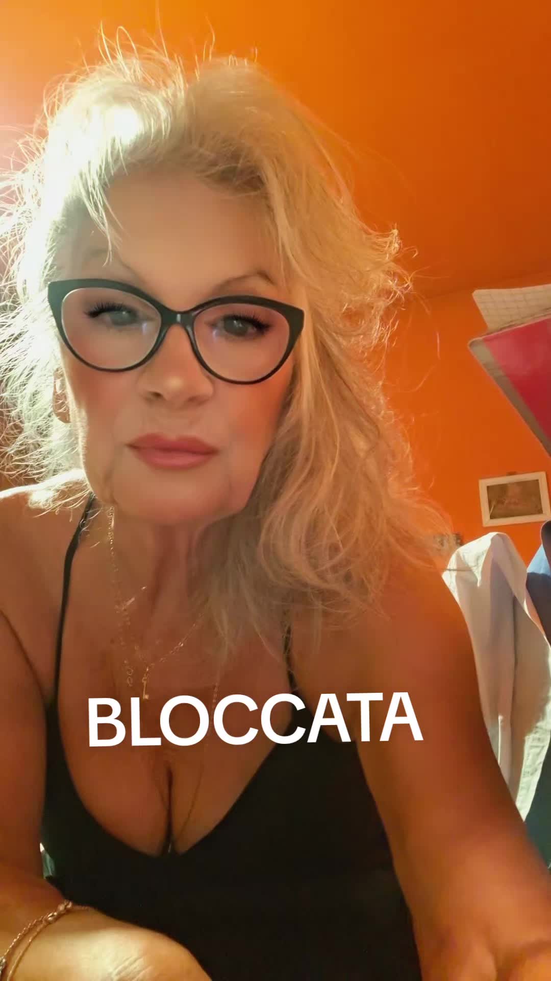 @👑RE-GINA👑