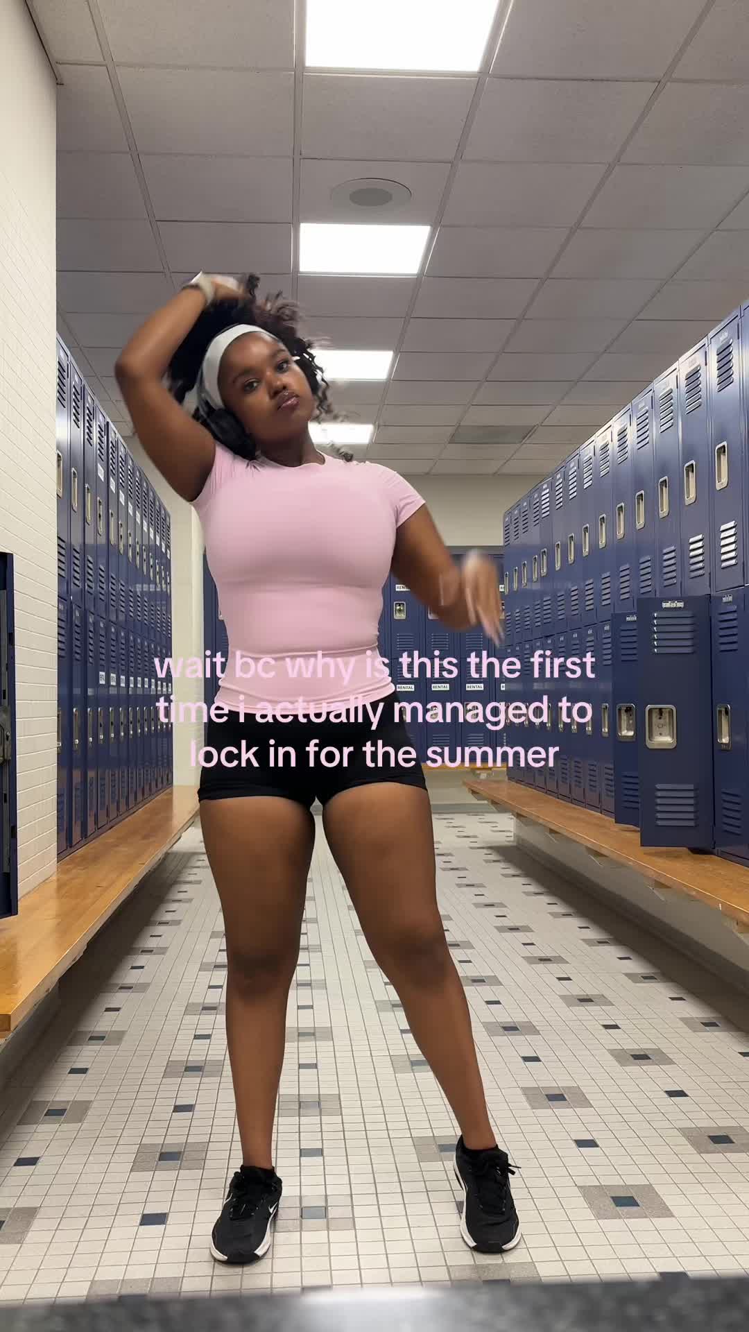 @Troi🩰