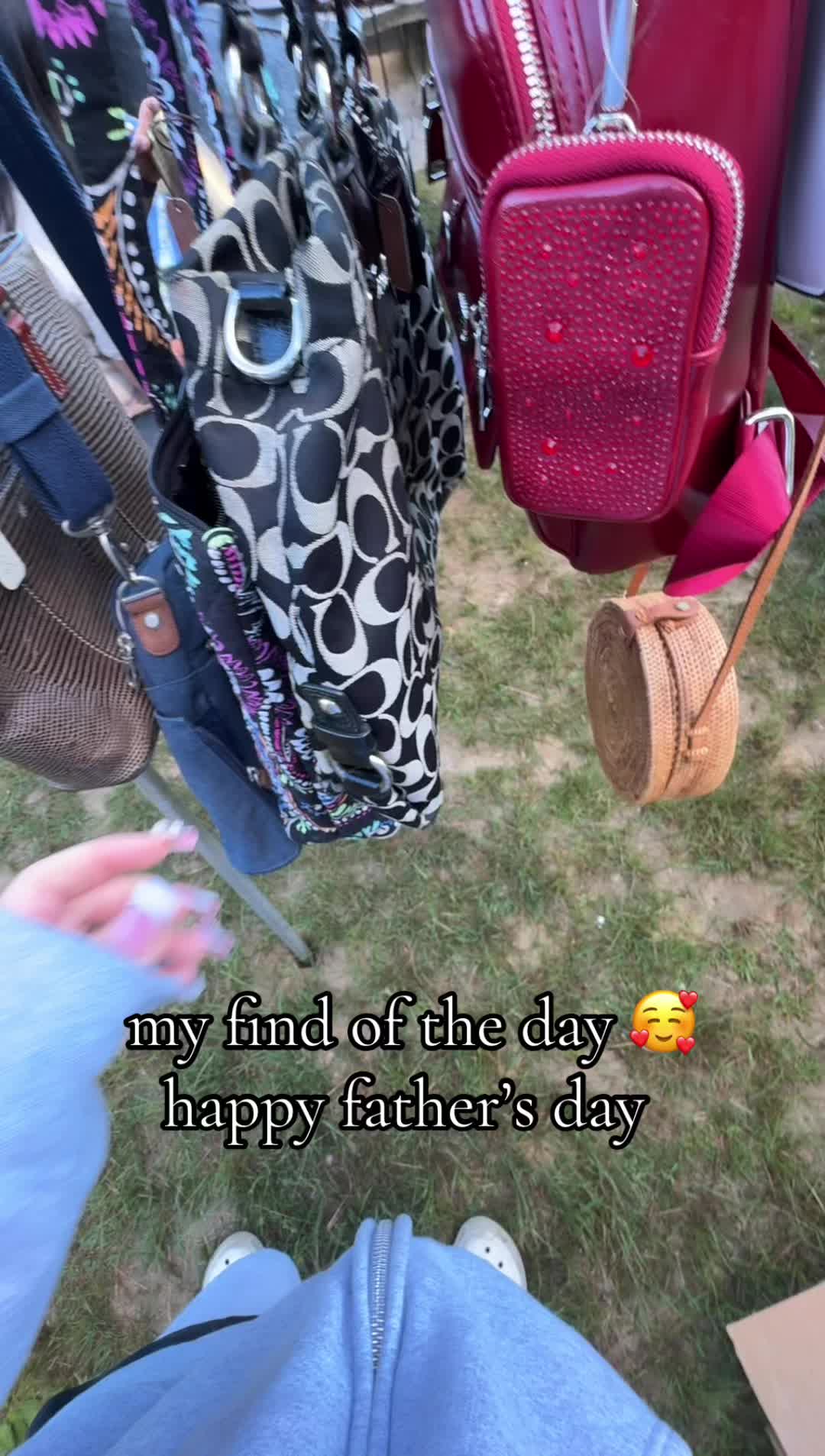 @mshellolitty