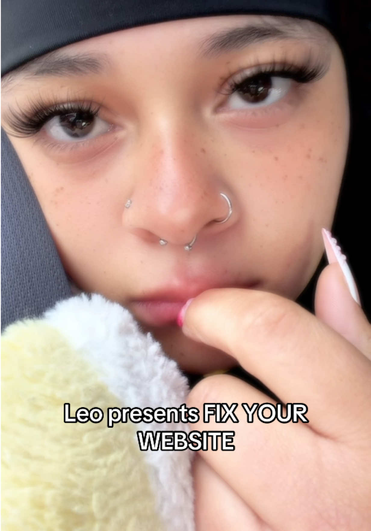 @T<3