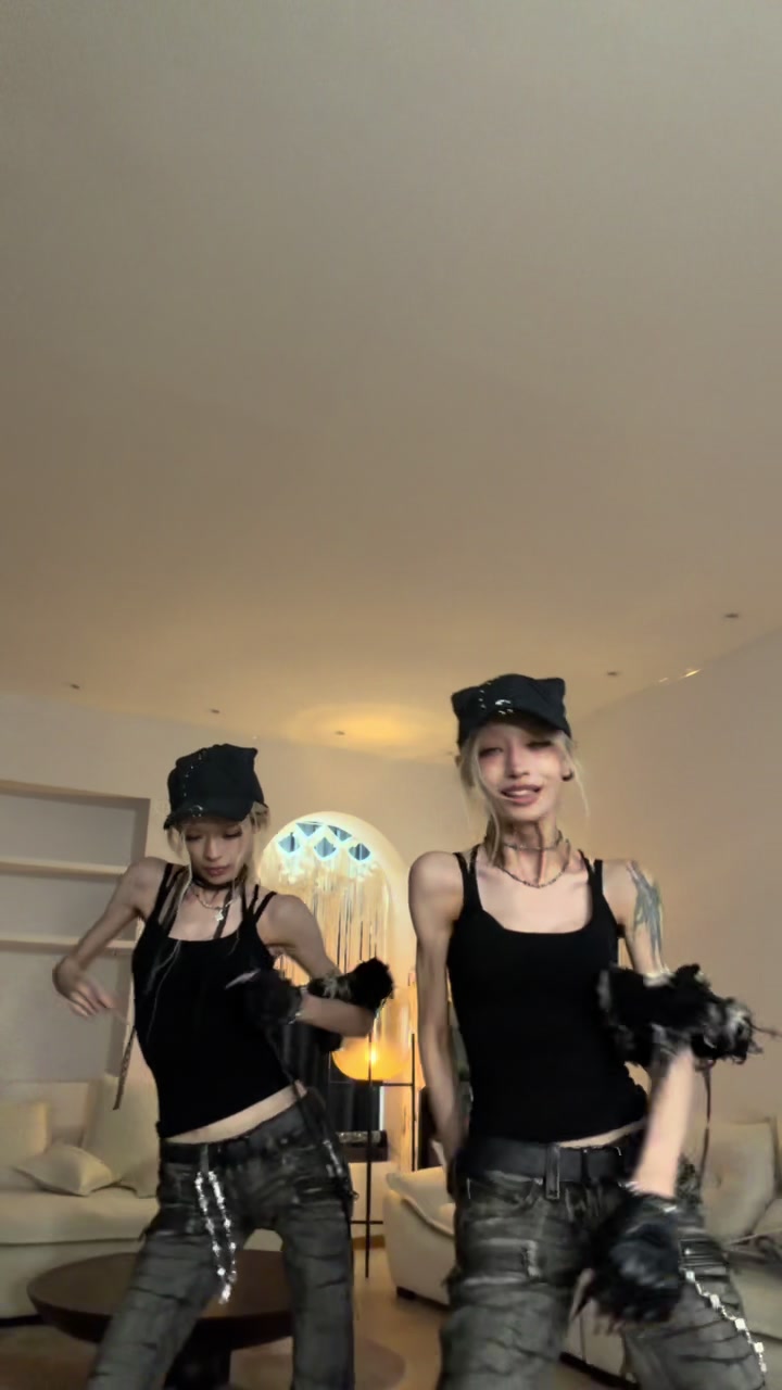 @danazanatwinsss