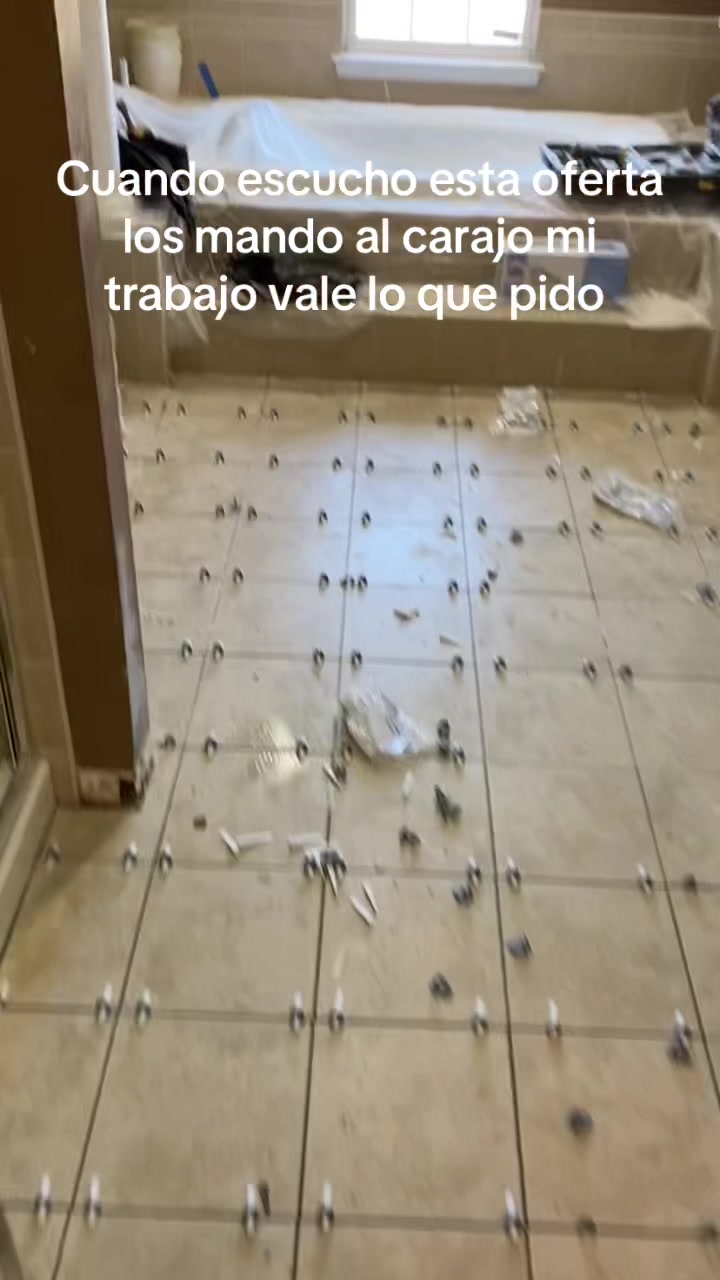 @EL DETONADOR CUIDADO AHI