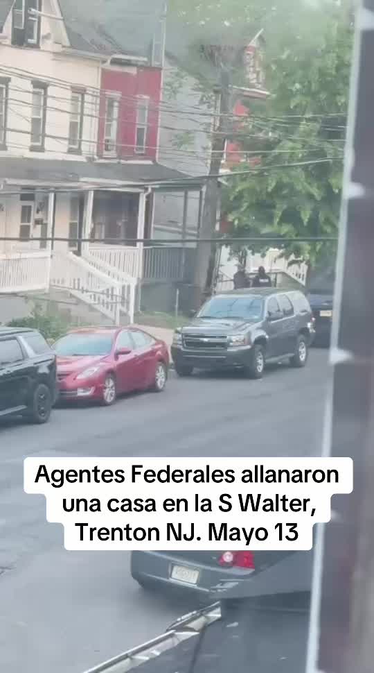 @Somos Latinos