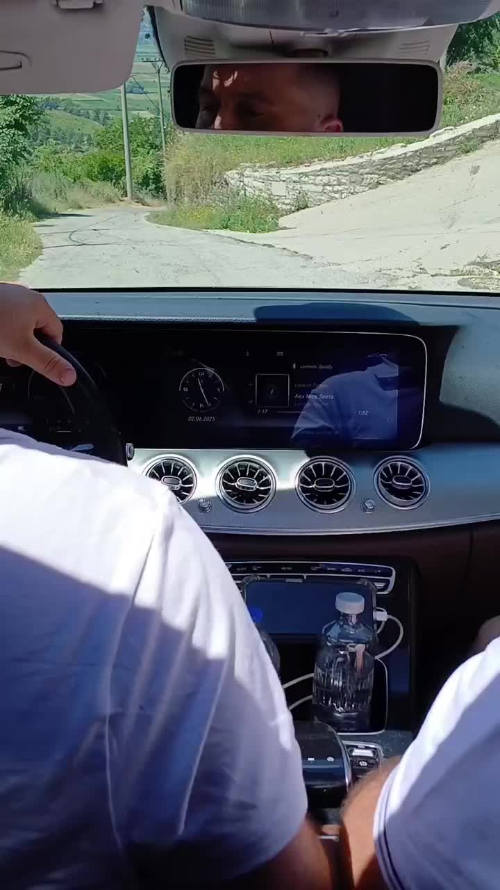 @Klajdi