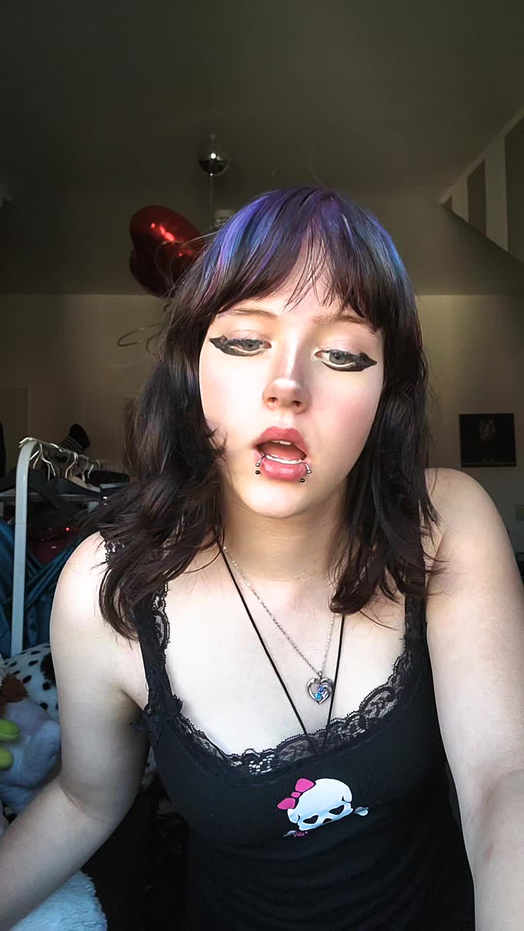 @Mia