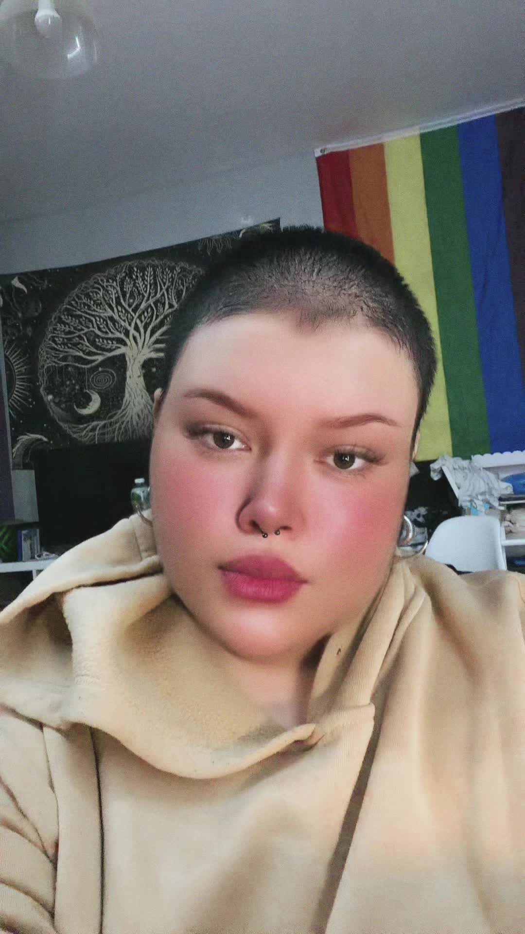 @E🖤