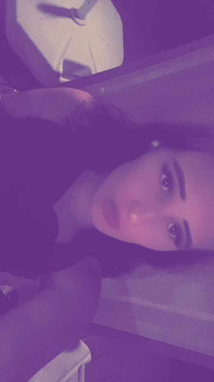 @Mariella
