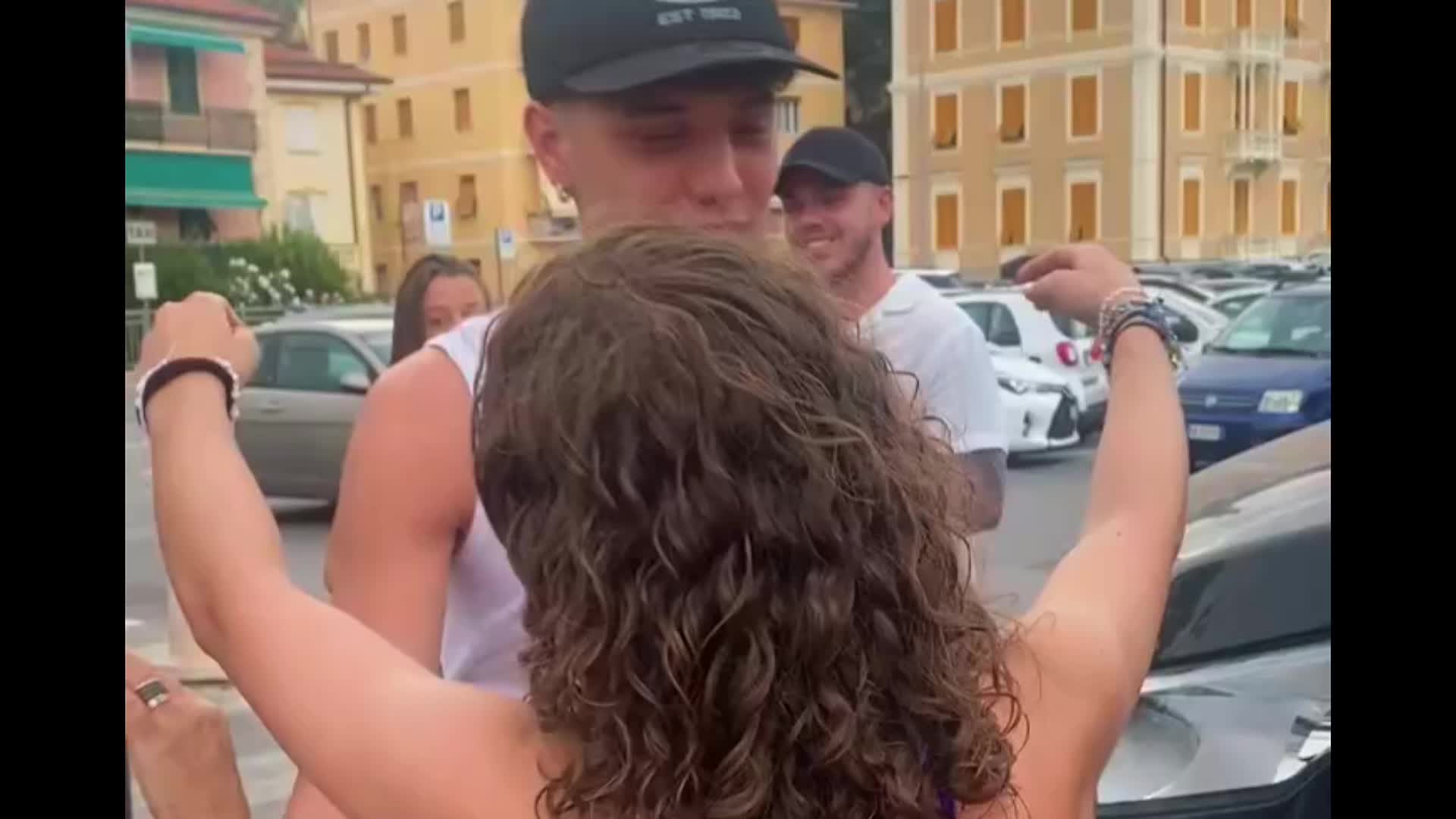 @elelovesthem
