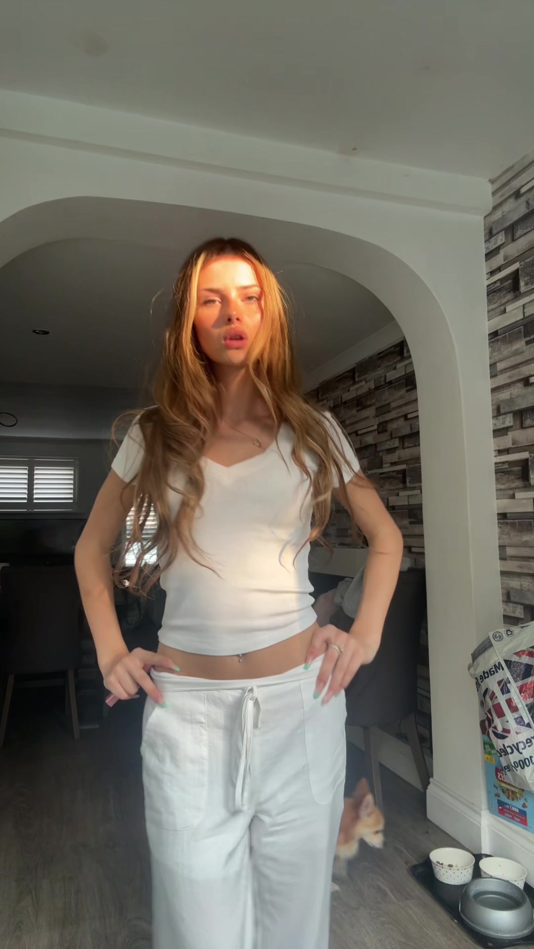 @️