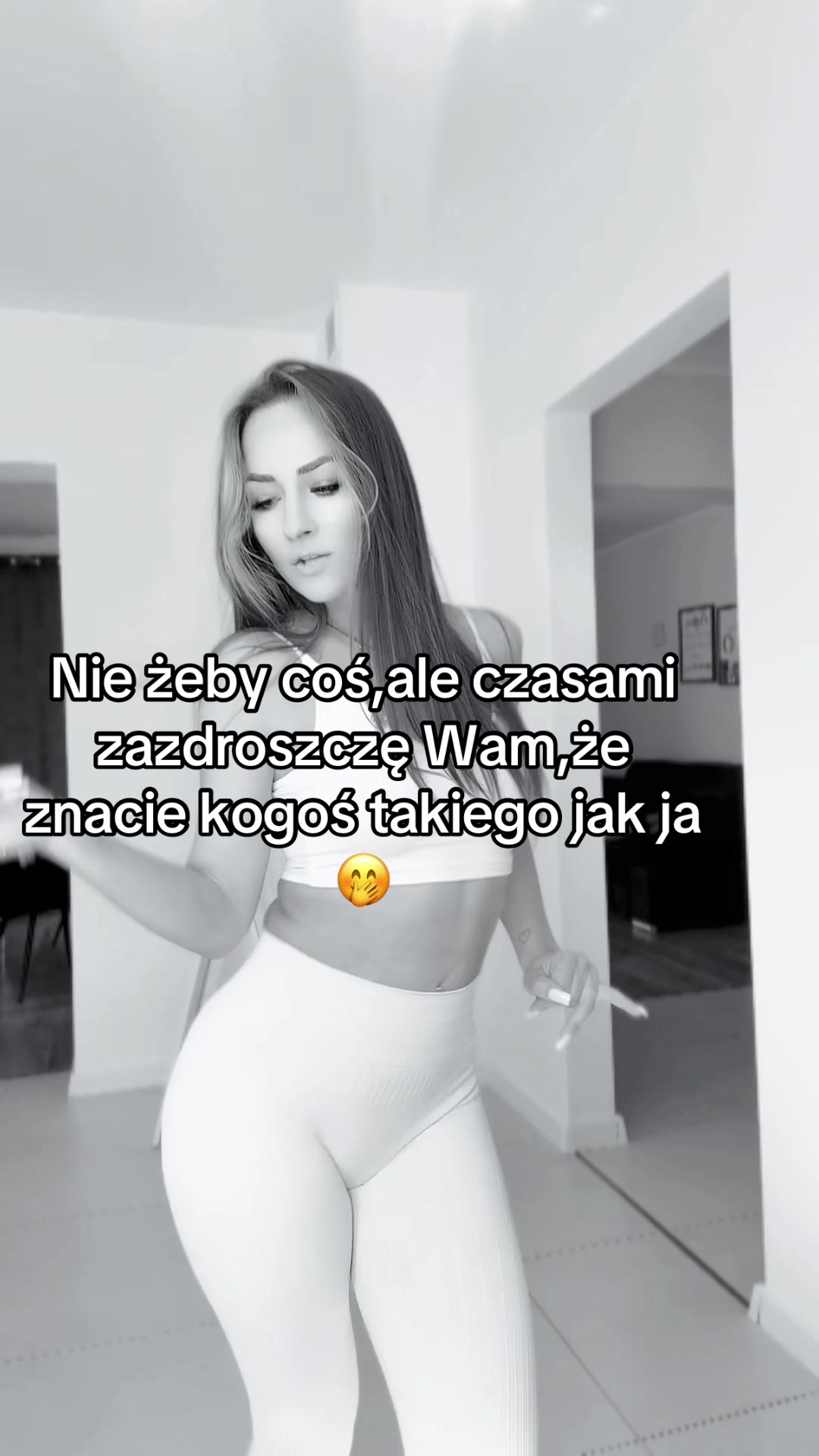 @𝒫𝒜𝒰𝐿𝒜fan