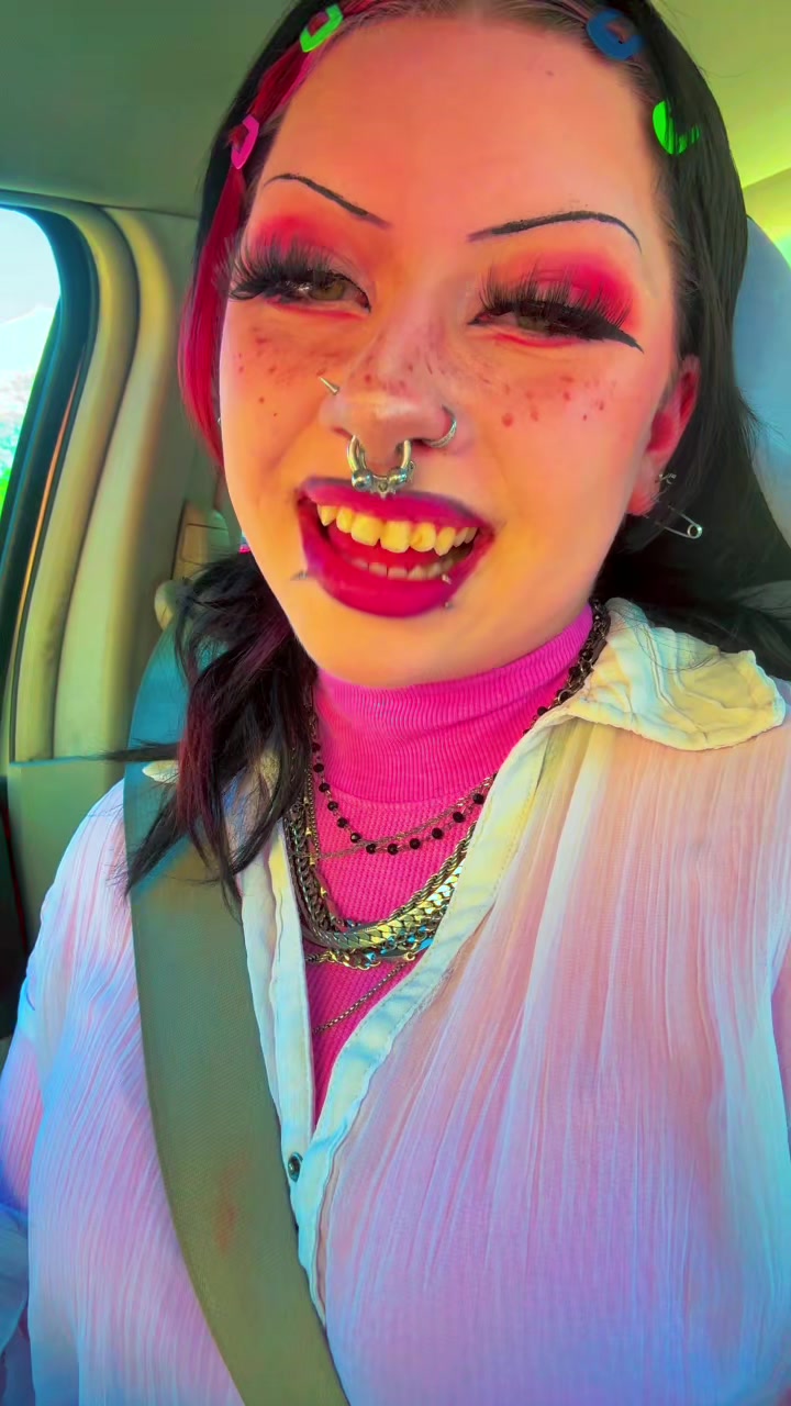 @teeth.snuff