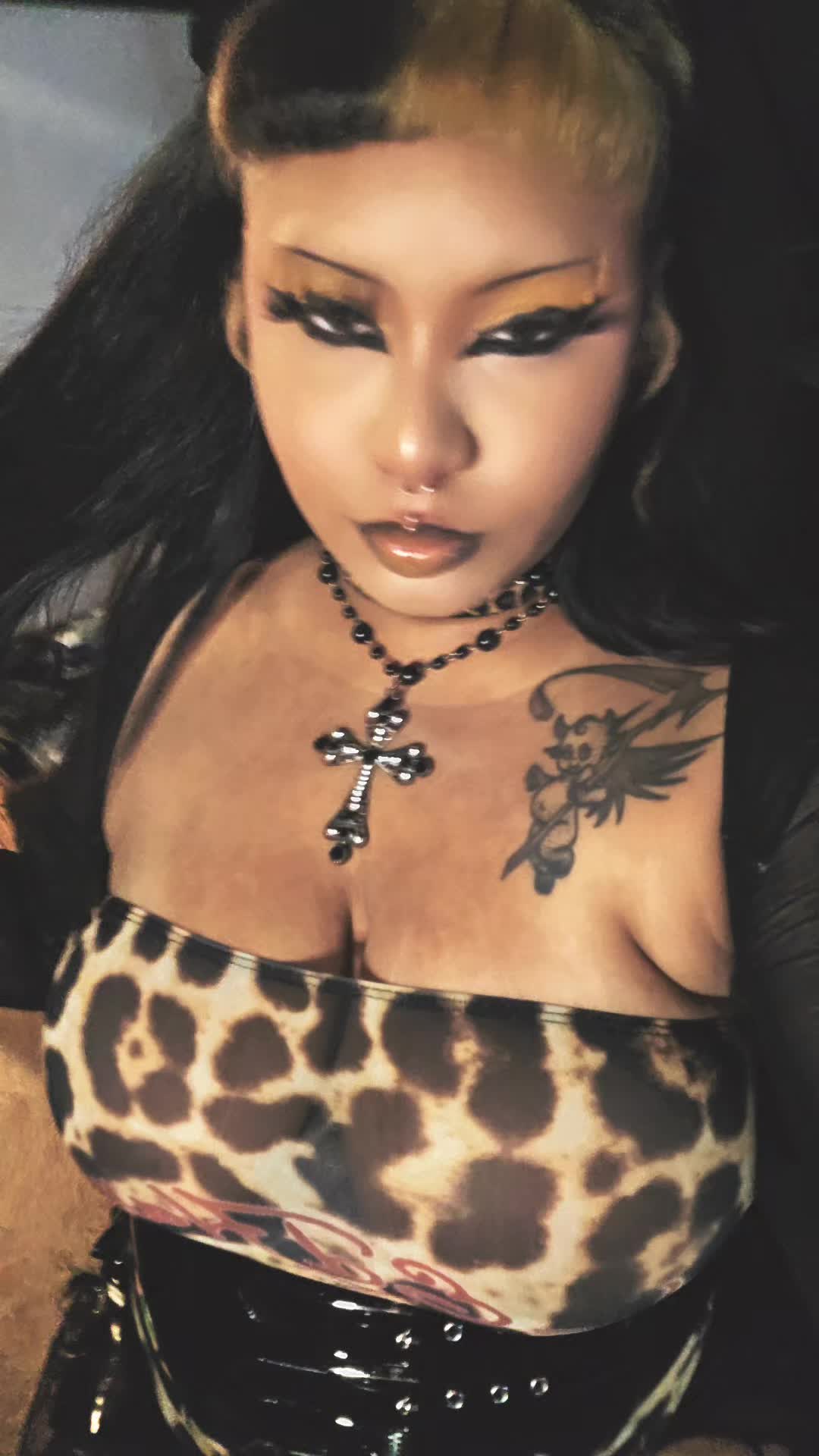 @Salem🧛🏼♀️