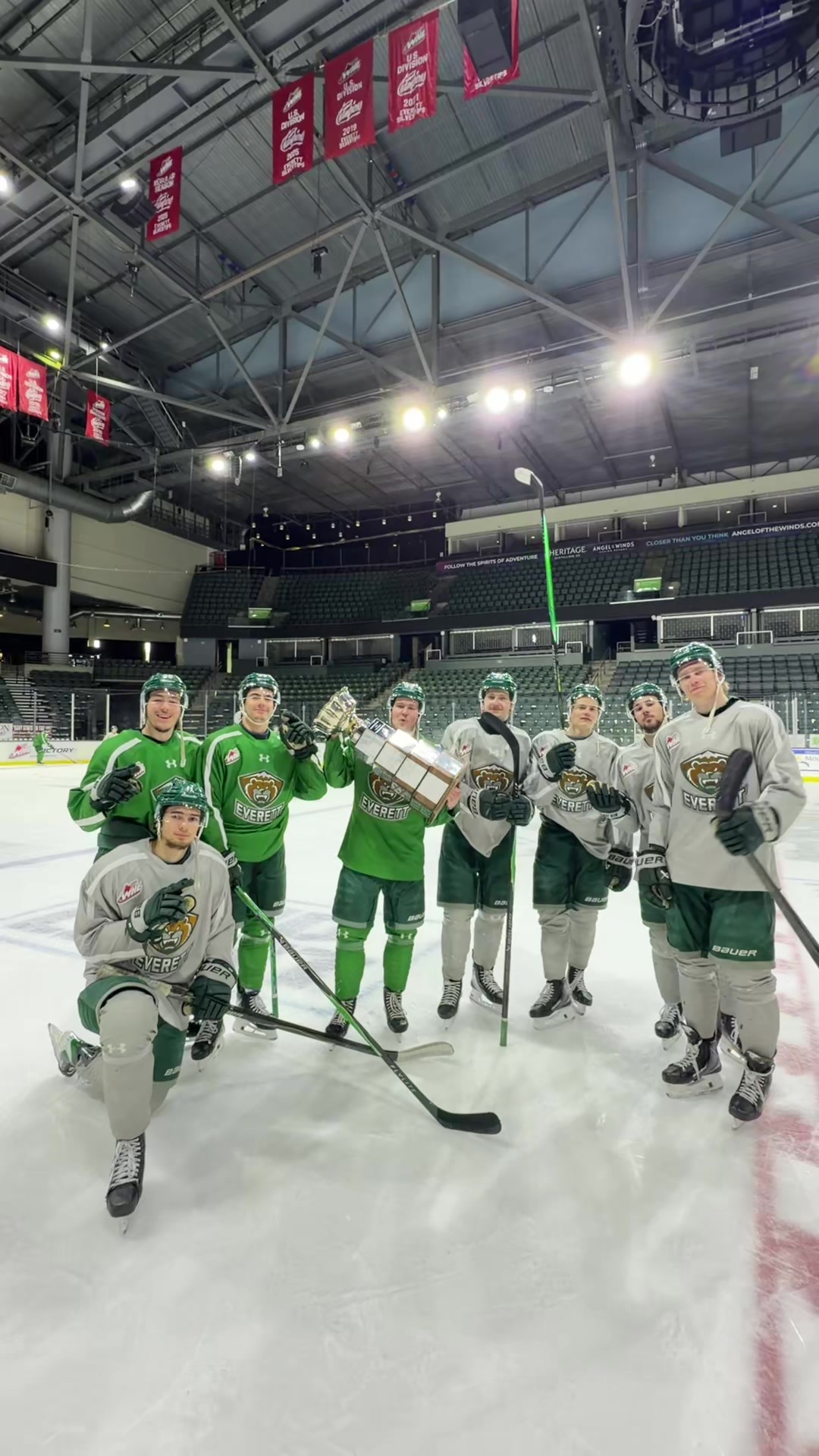 @Everett Silvertips