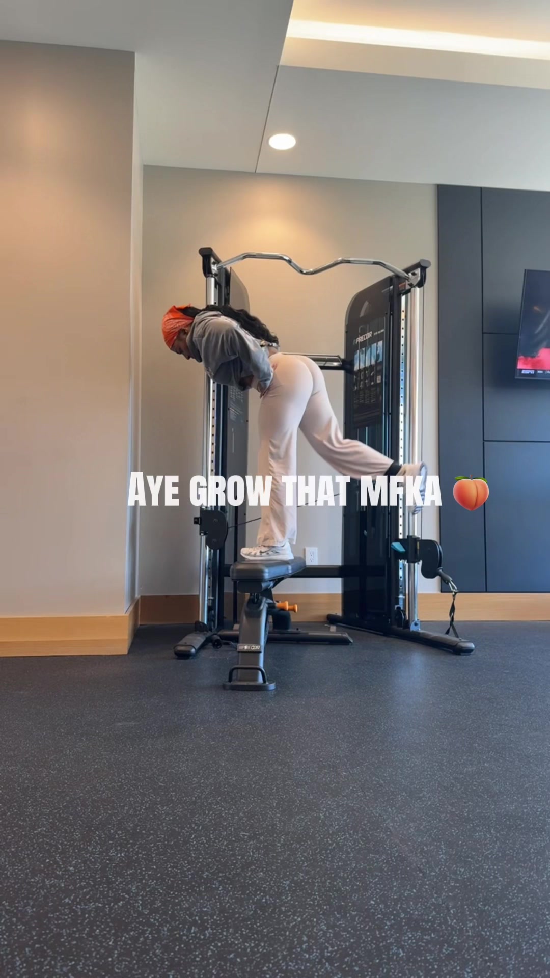@Lavish_Lee