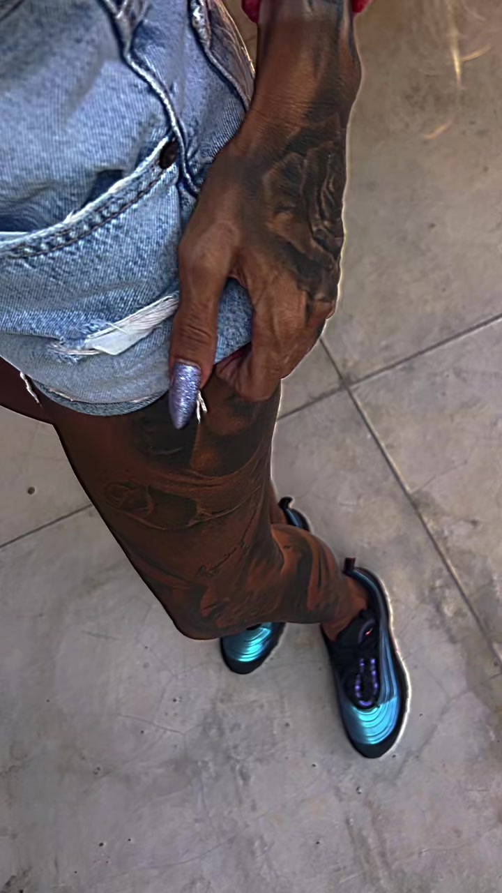@TiffyHollywood