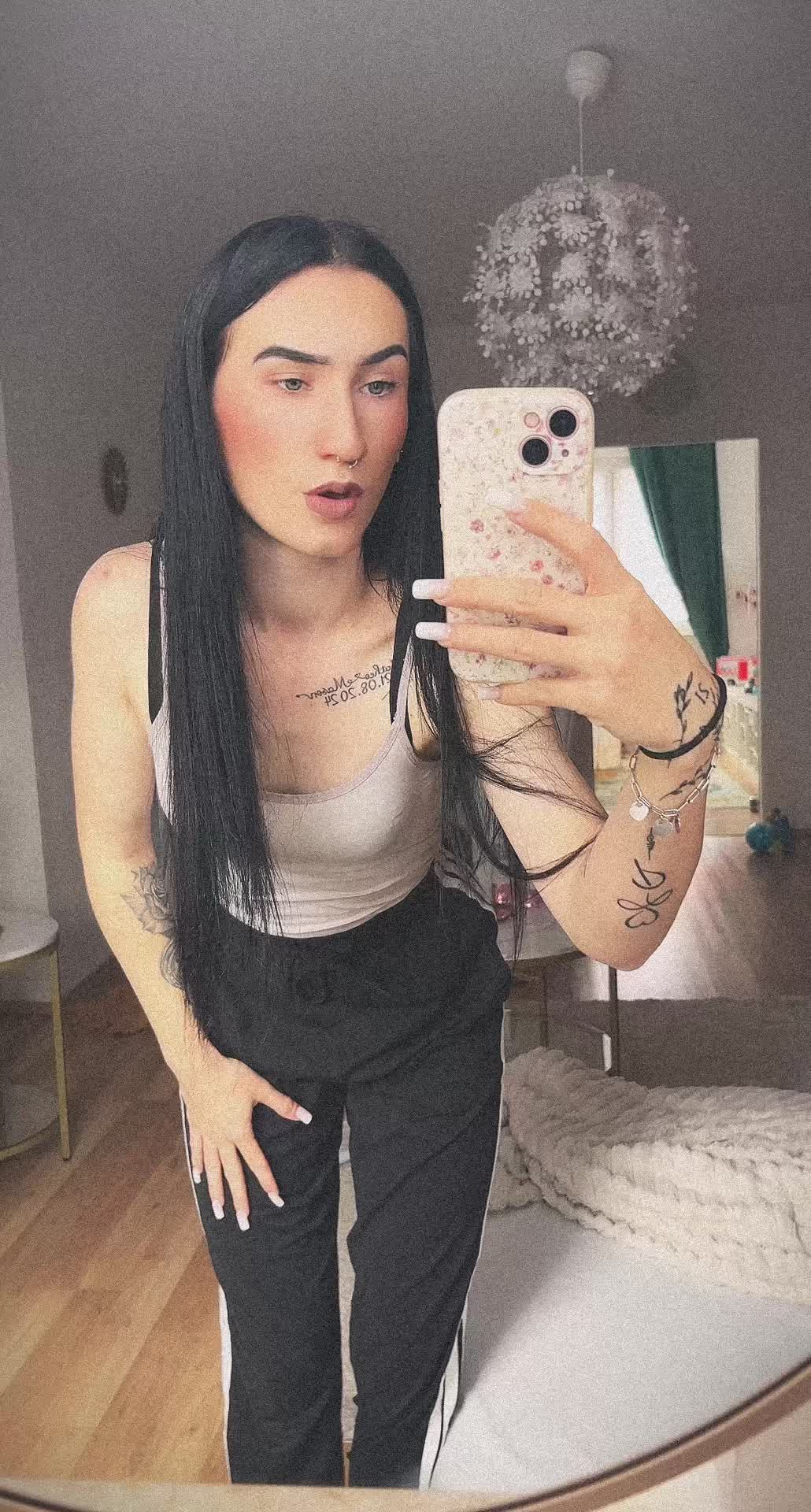 @nessa.shtz