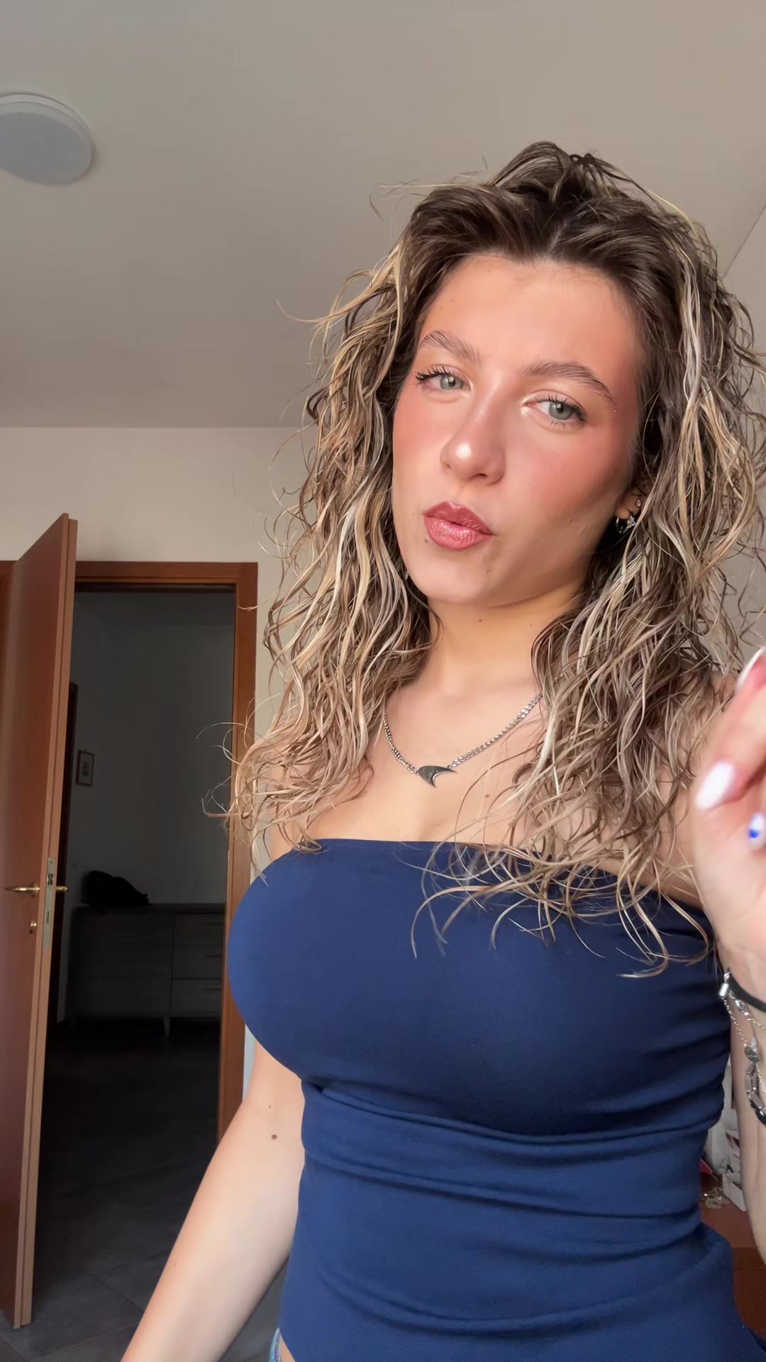 @chiara⧗ ⎊