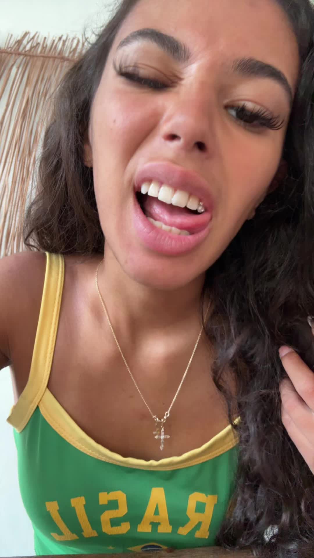 @LAEYA
