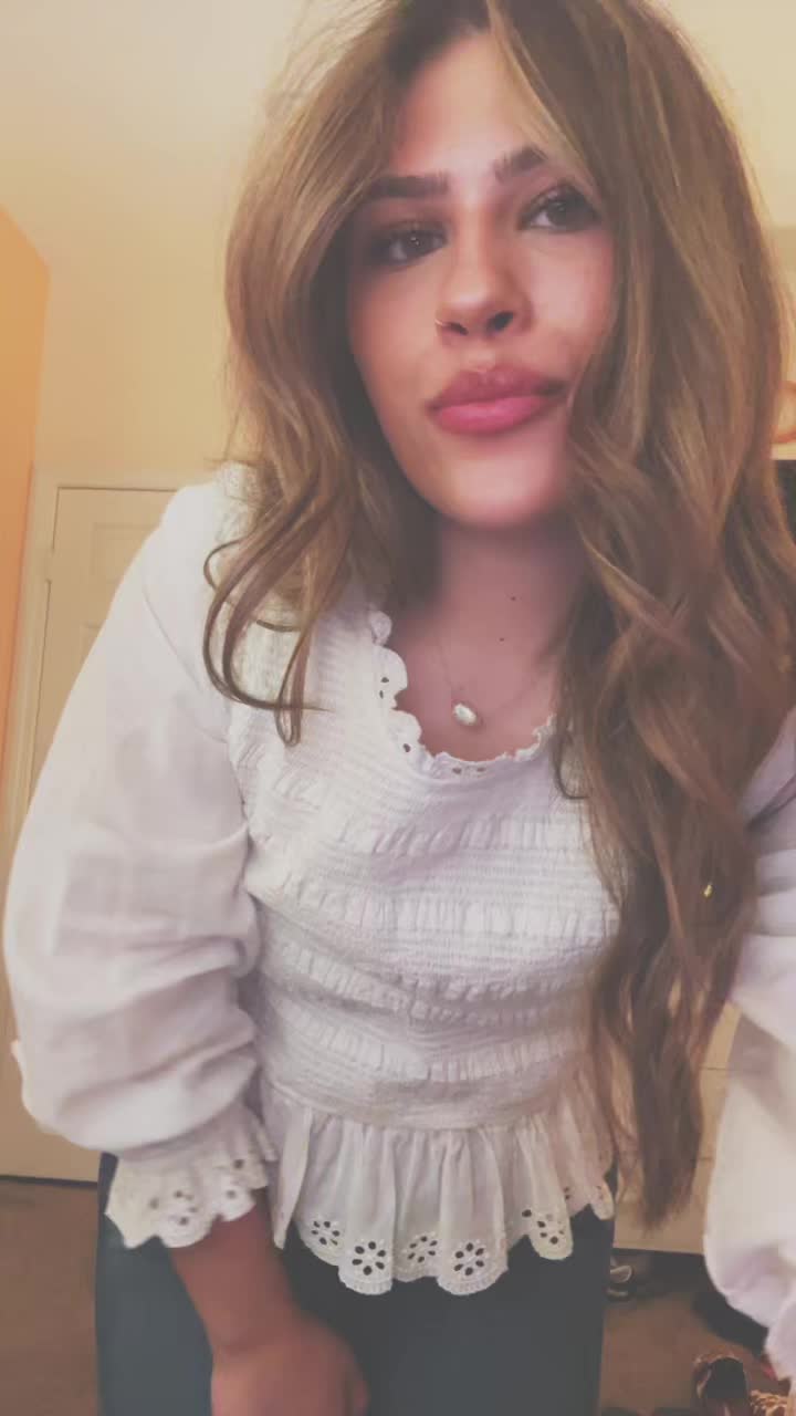 @ϟ✧ 𝚁𝙴𝙴𝚂𝙴 ✧ϟ