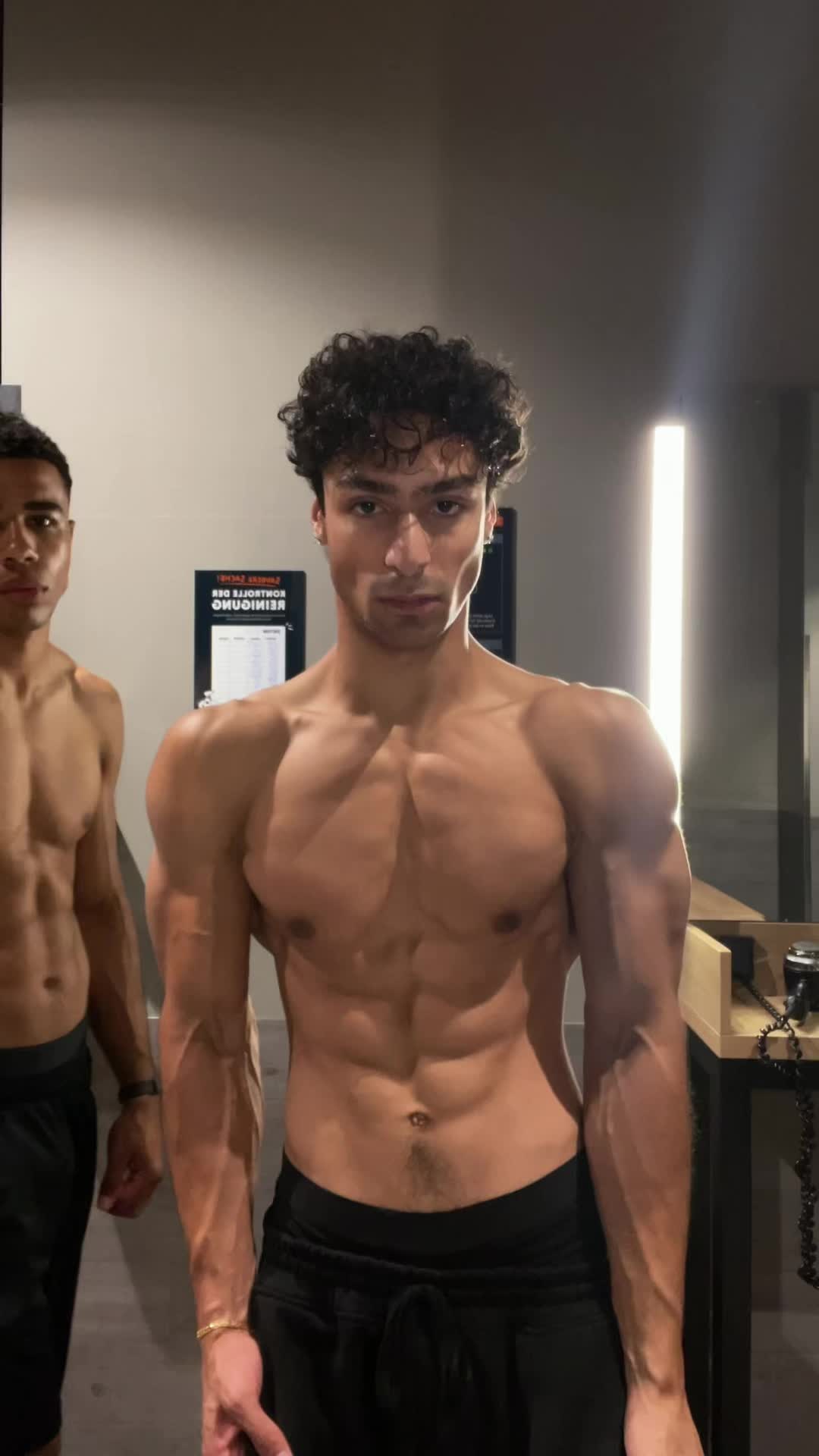 @Julianchriz𒉭