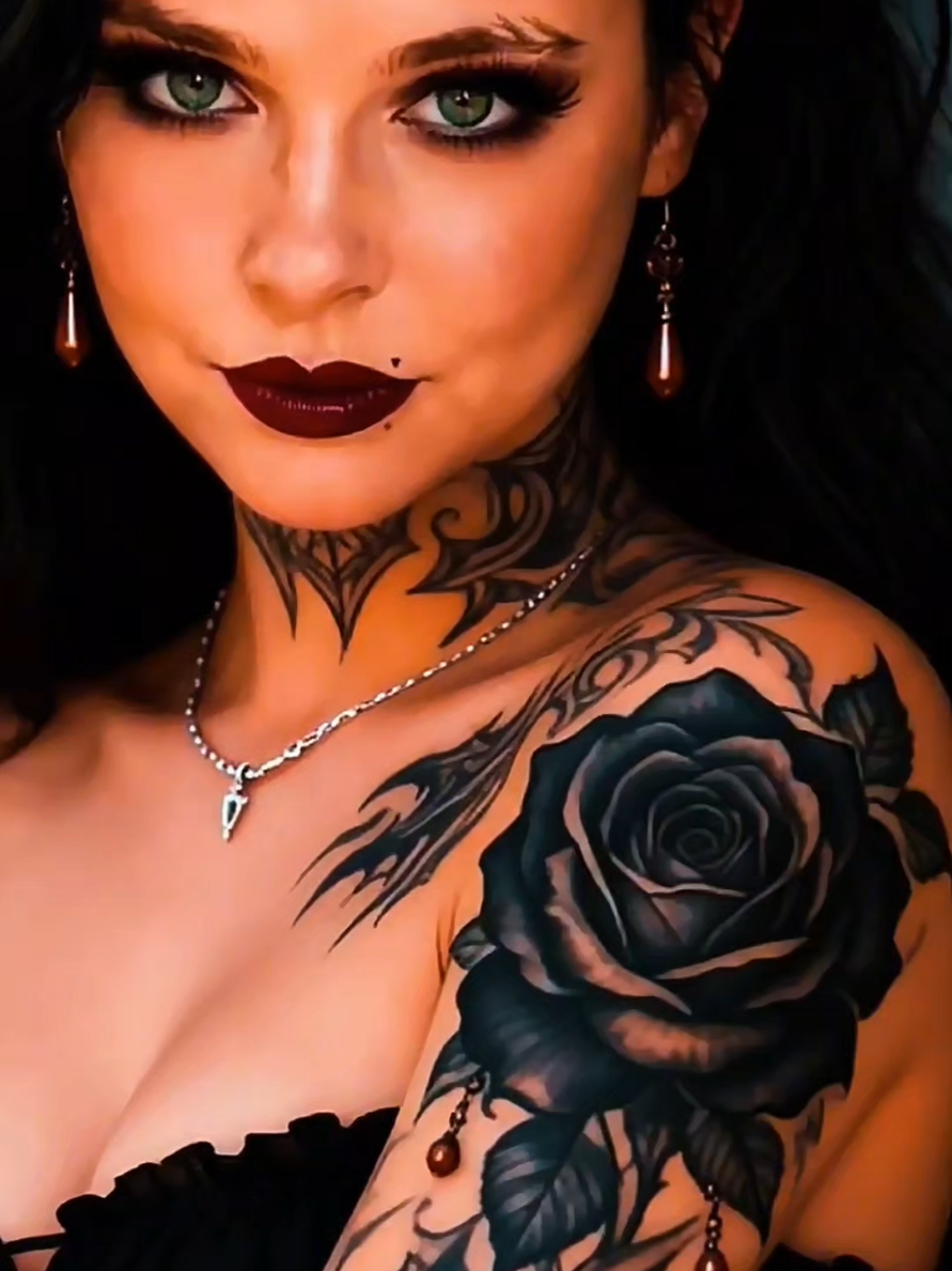 @🖤💜Mary-Ramona 💜🖤