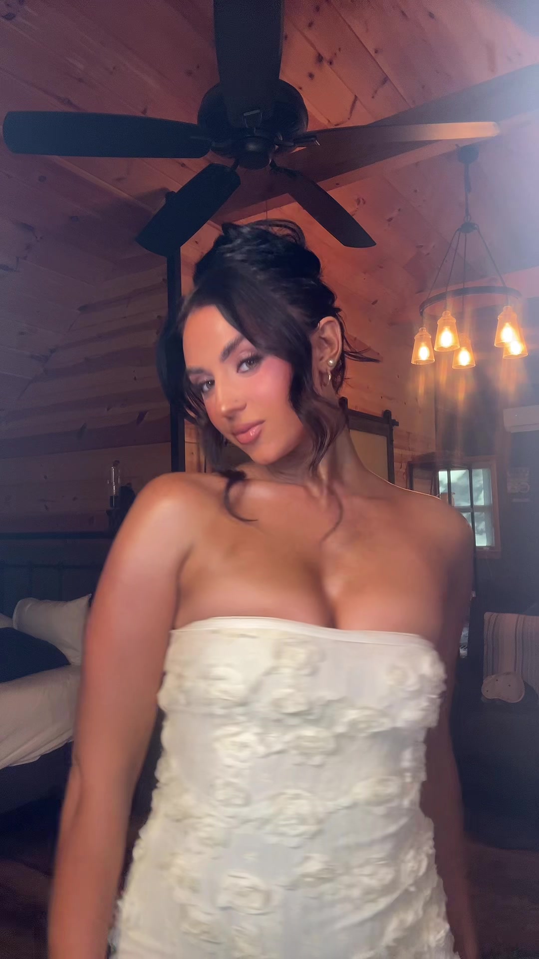 @Amberlyn Holifield|Travel HMUA