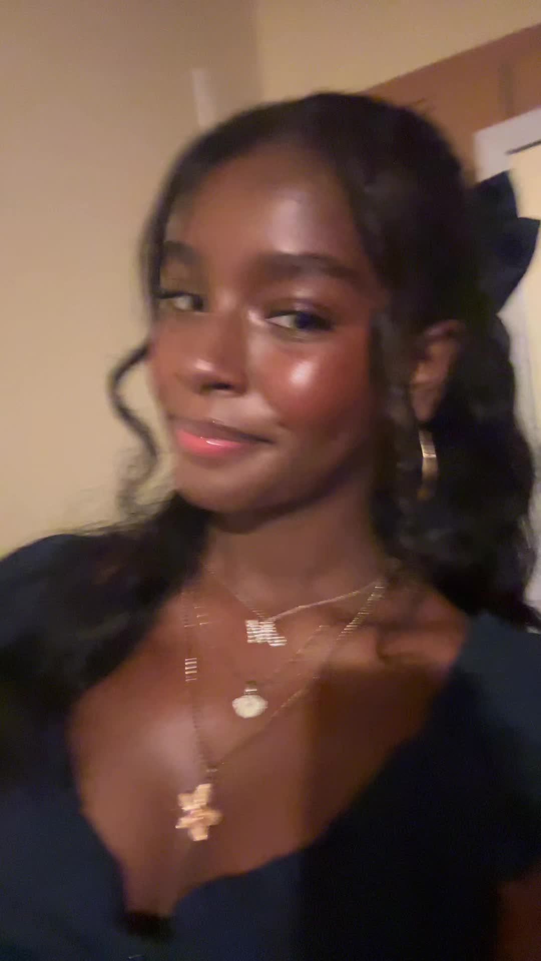 @💜 .
