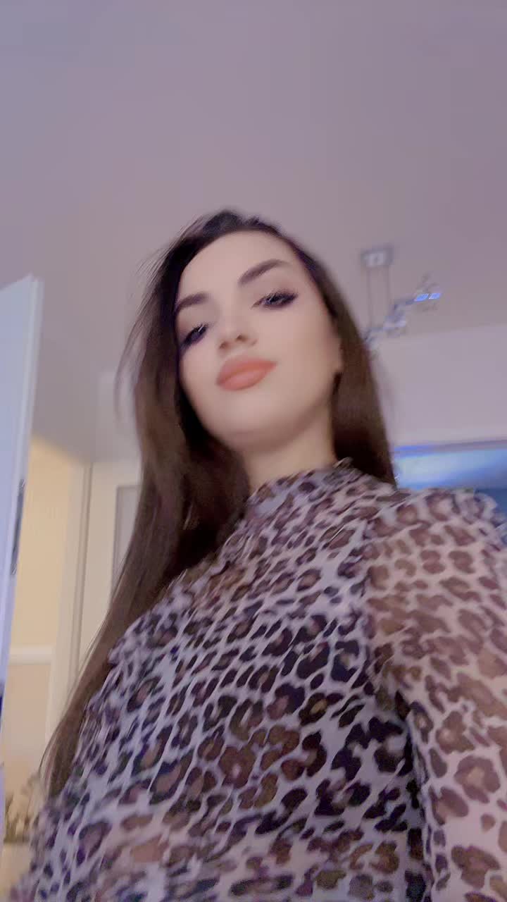 @_adryana_b07