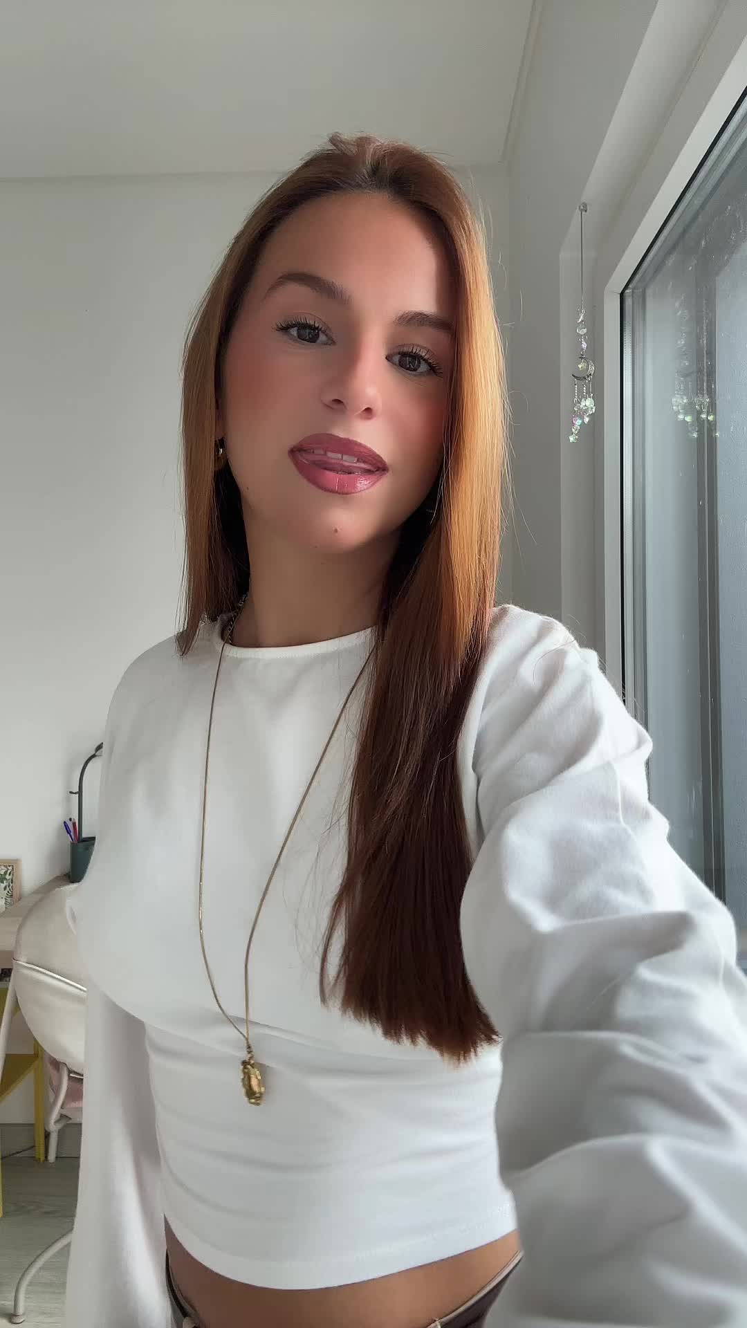 @Carlota