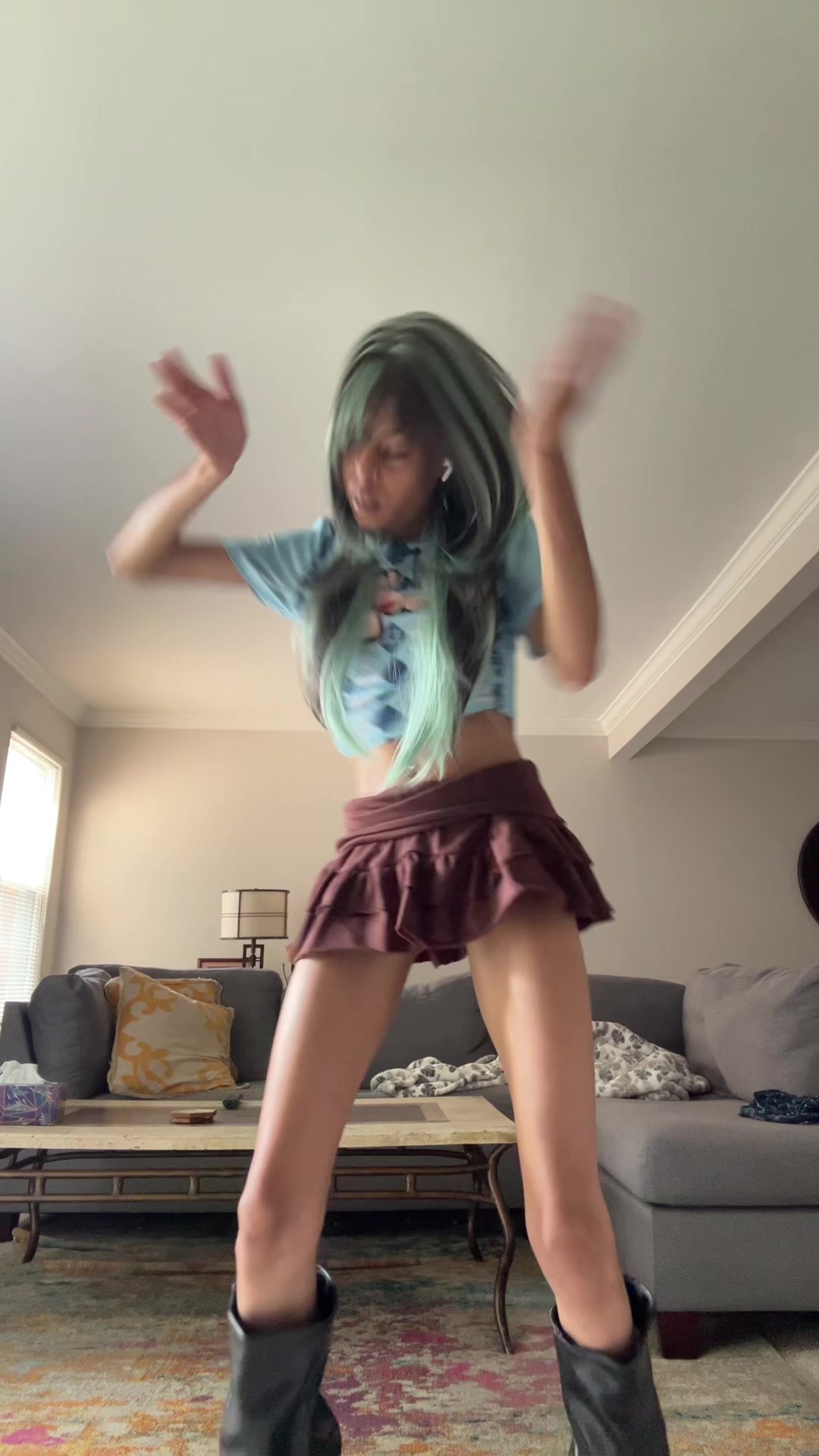 @nosmilingnini