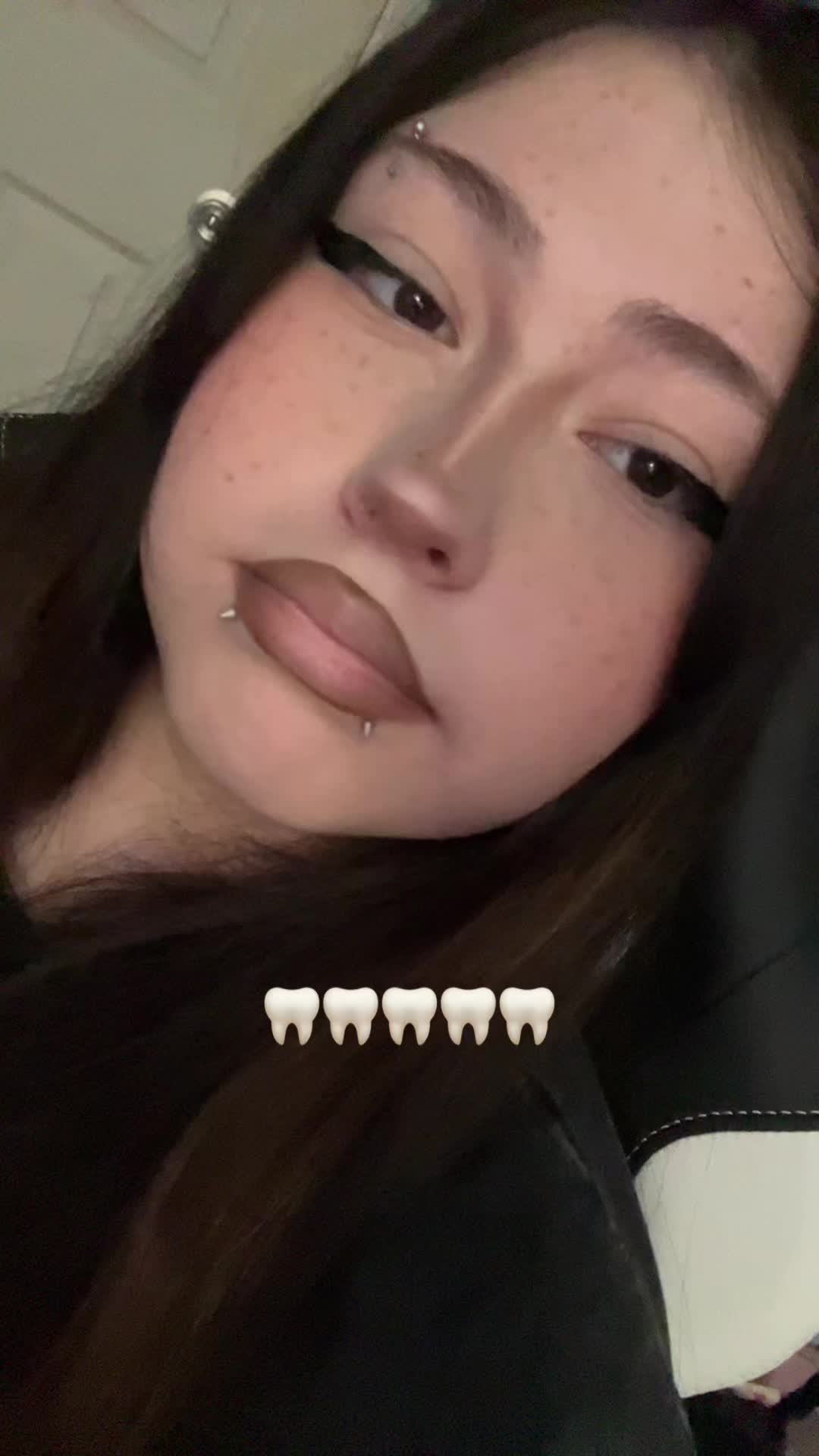 @Nani 🪼🫧