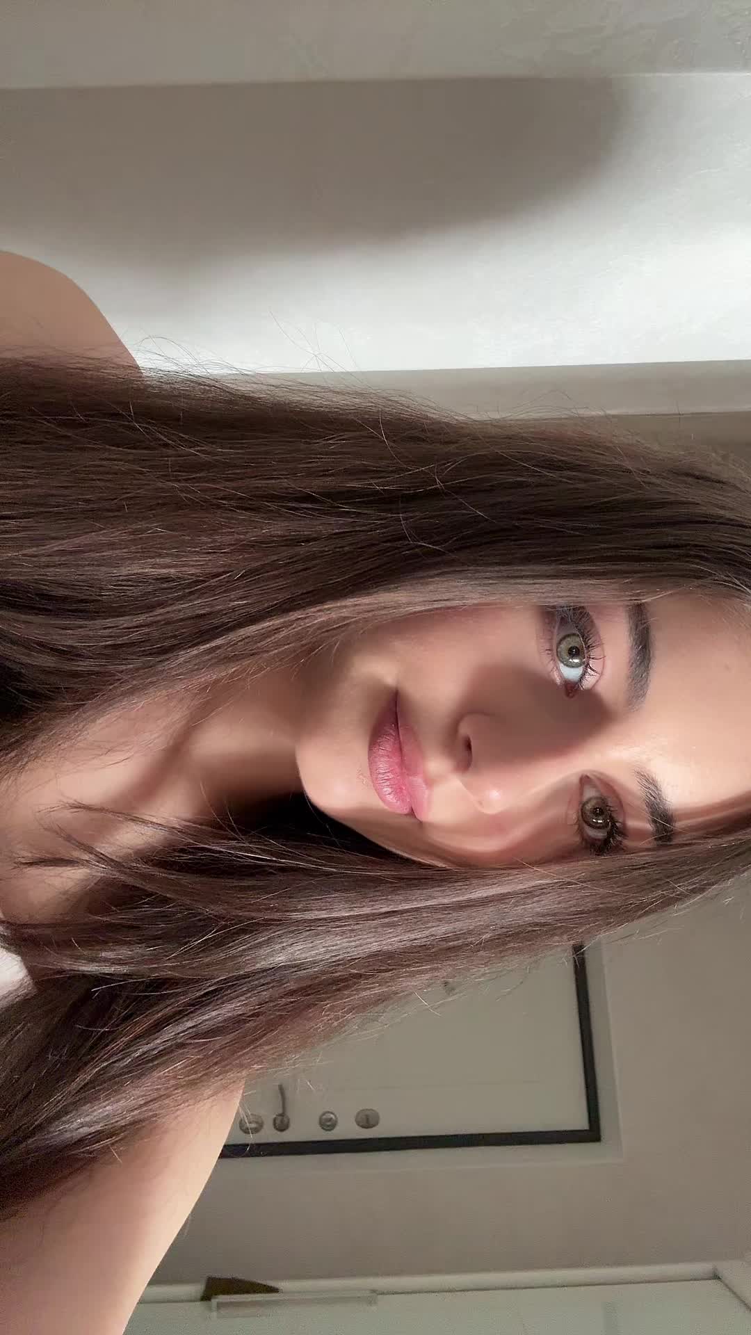 @Элонка🫰🏼