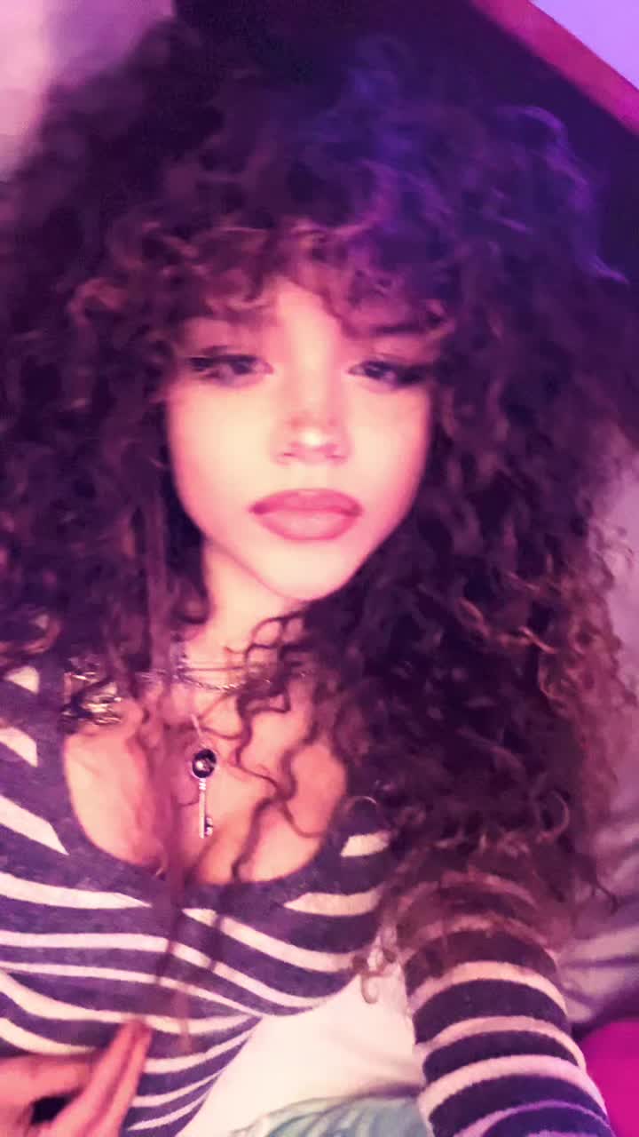 @curlycrazycutie