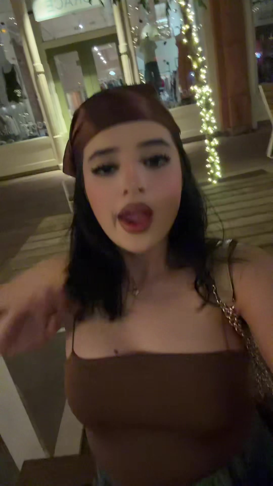 @Dania