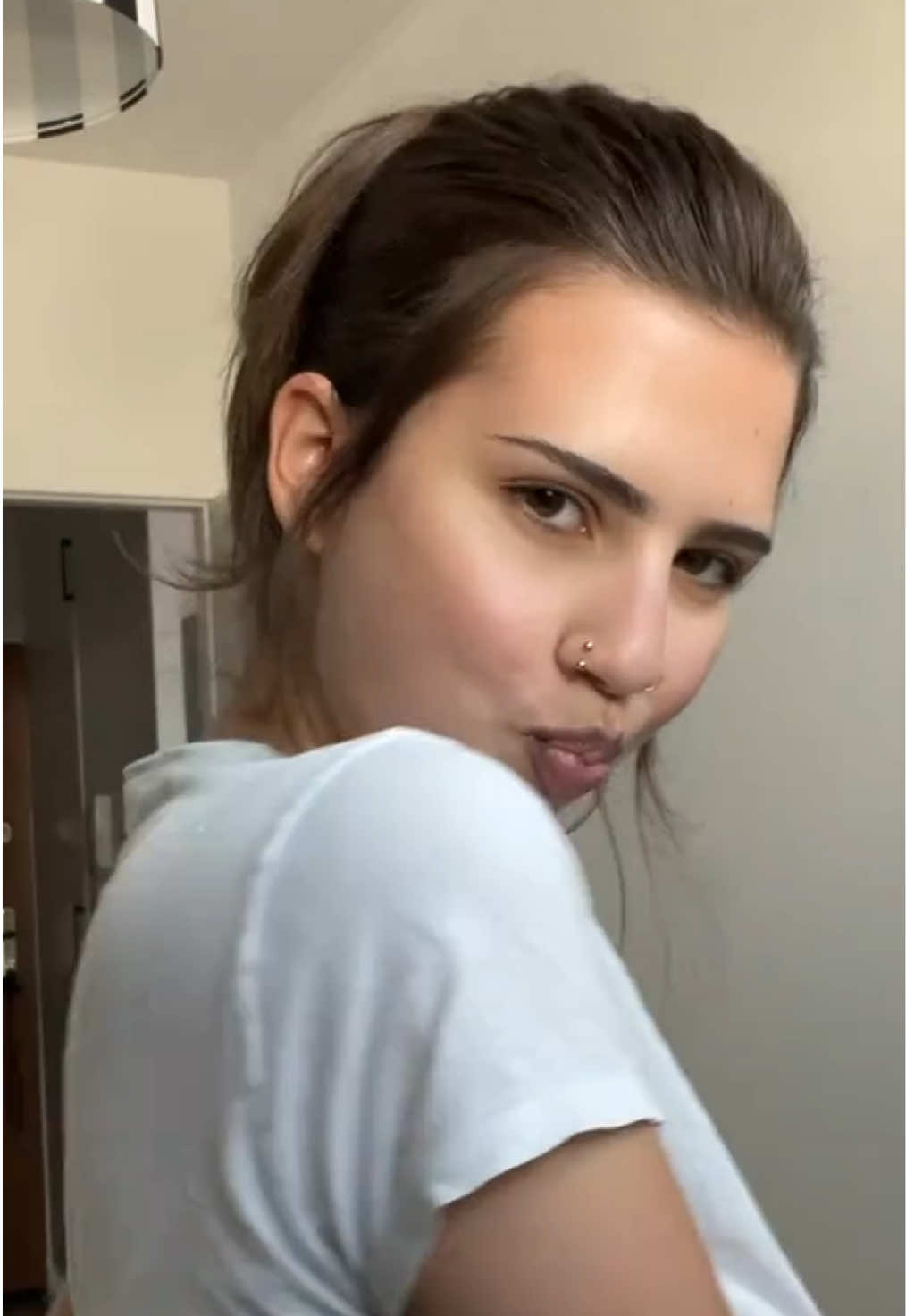 @Ameliamakaruk_