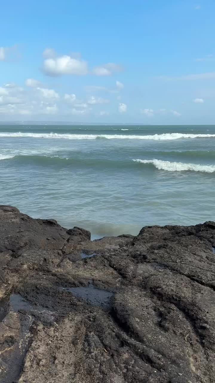 @ツ
