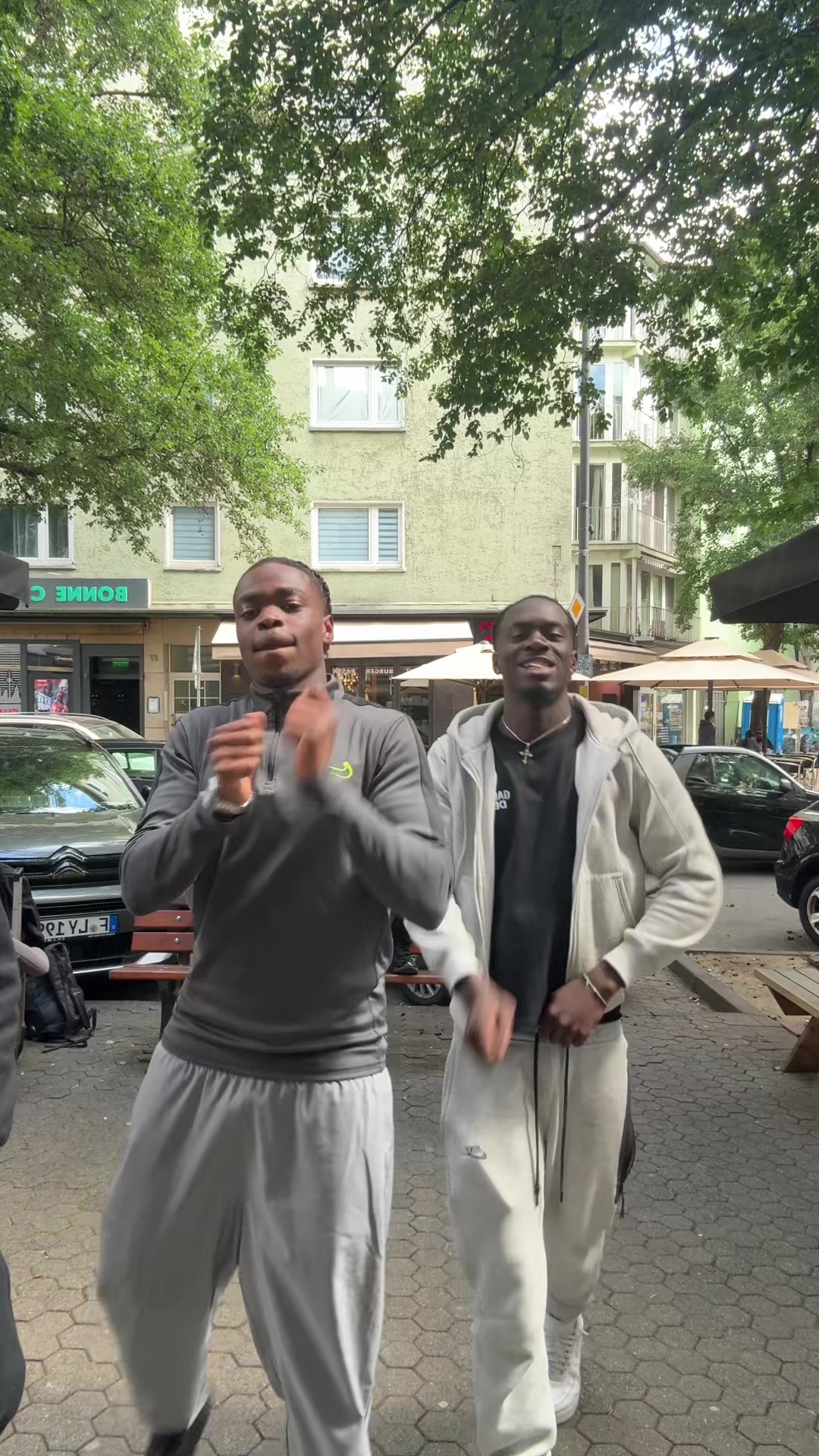 @Rayy💫