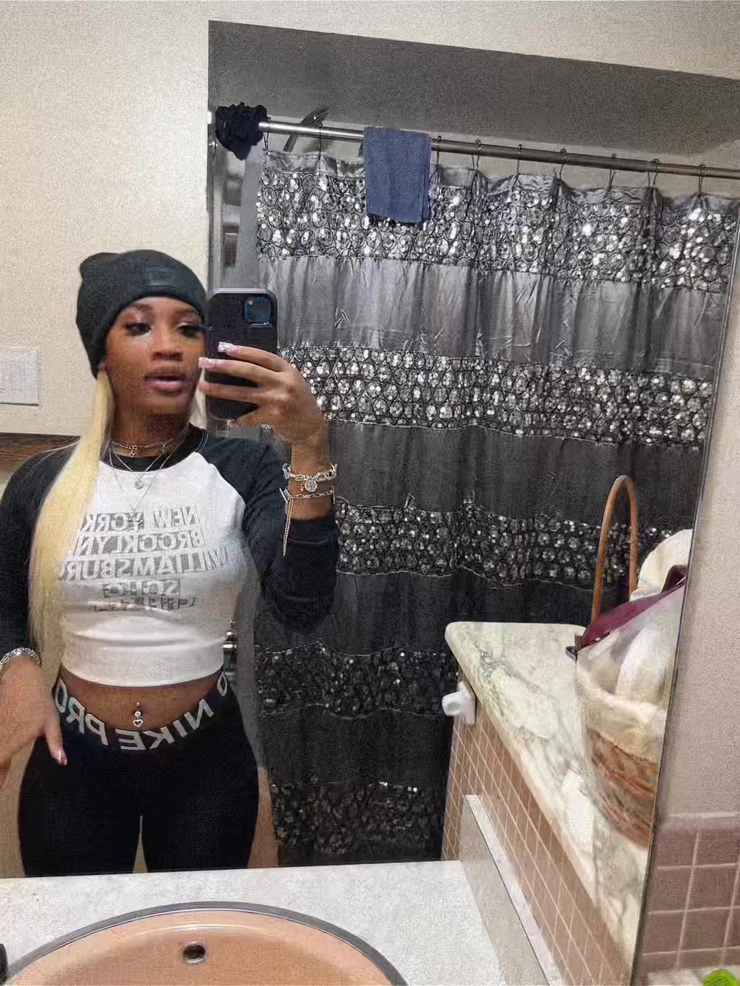 @Dakira