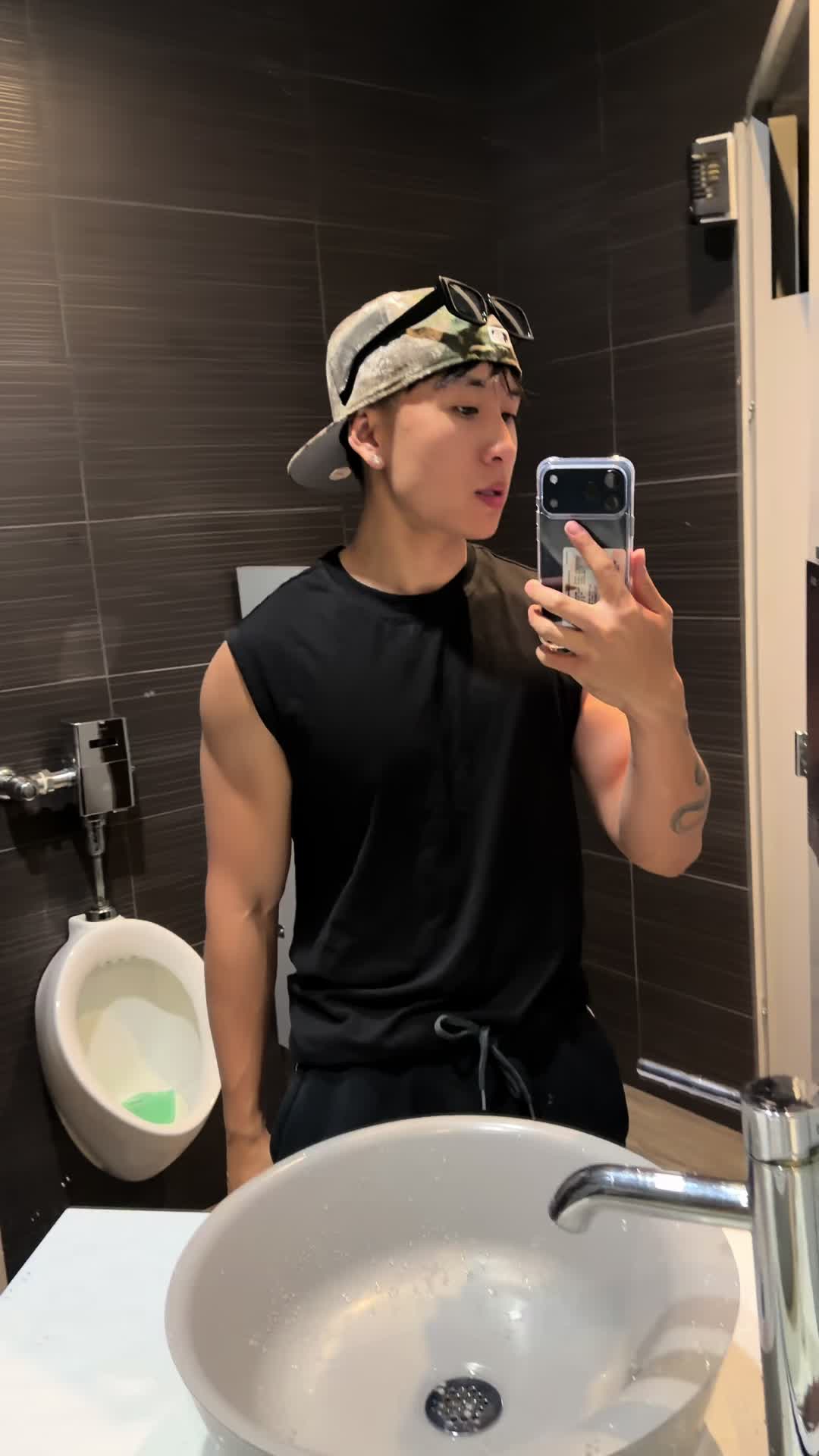 @MadOAsian