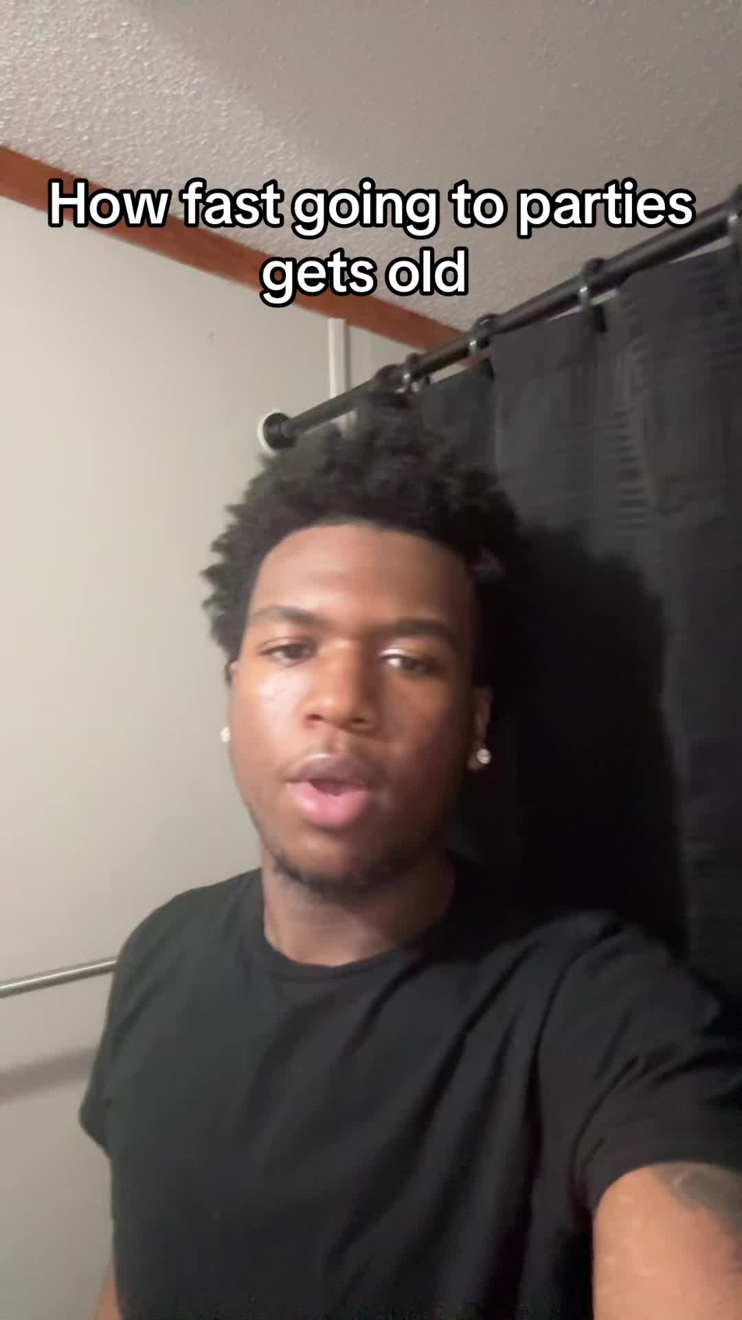 @Kv💕🦇( SUB TO MY YT)