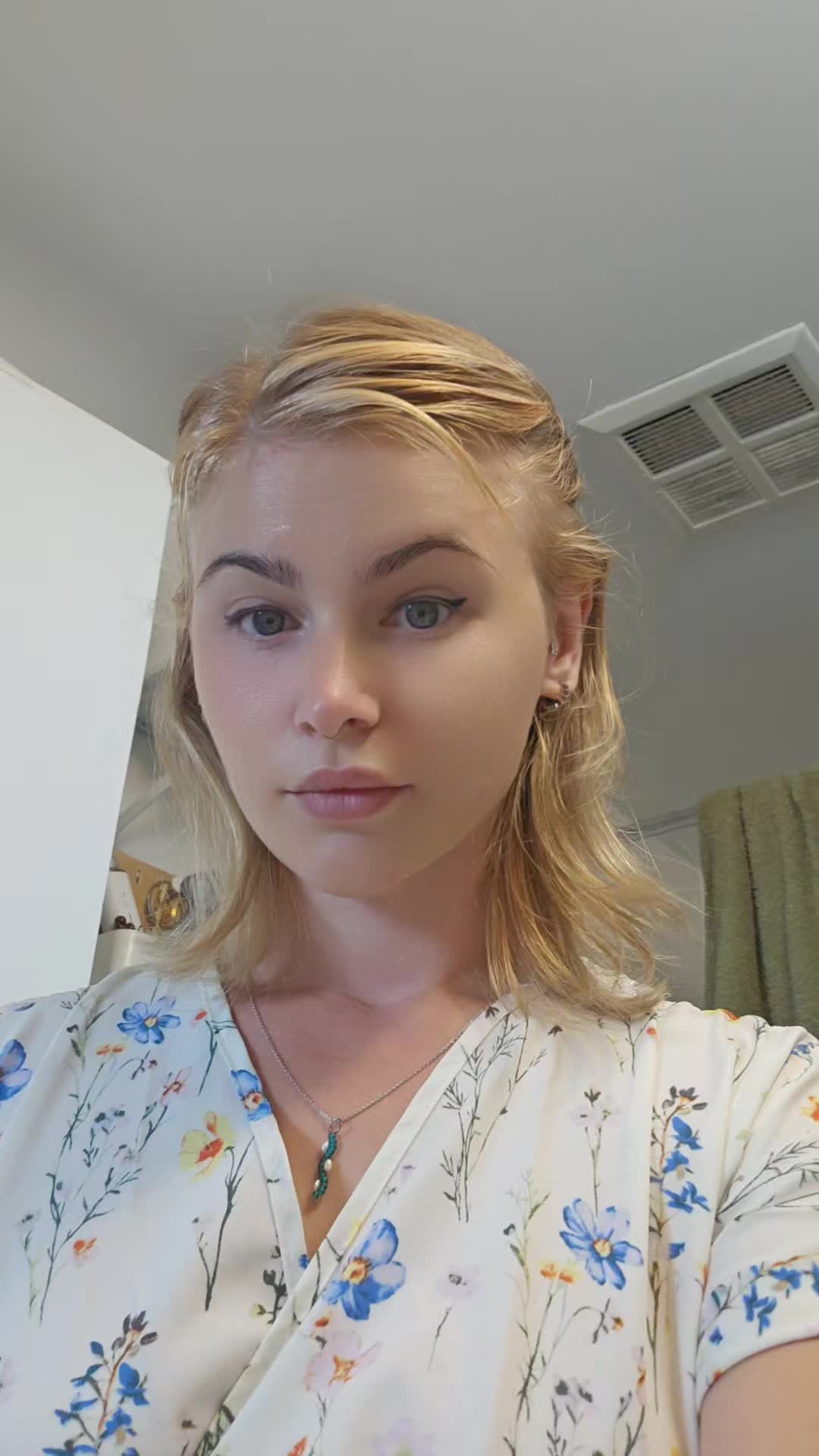 @🇵🇱 Sam 🇨🇦
