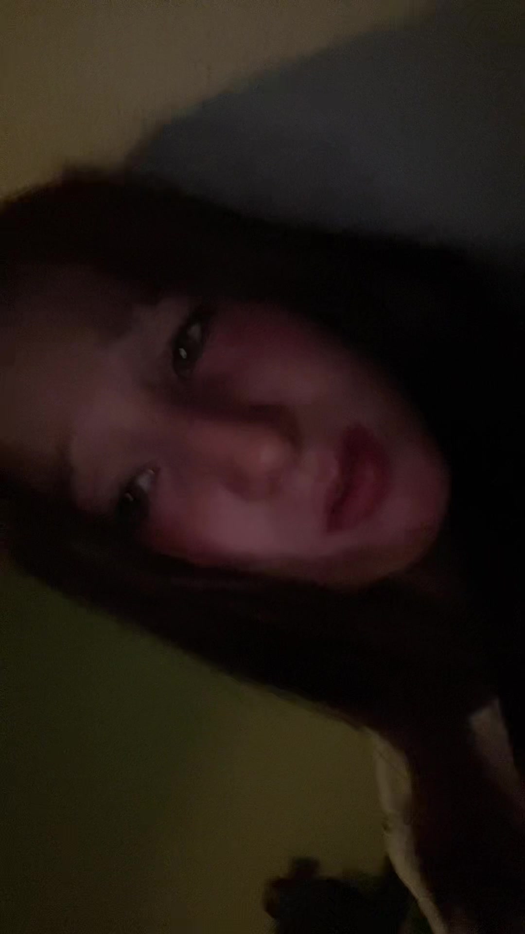 @👩🏽&zwj;❤️&zwj;💋&zwj;👩🏽