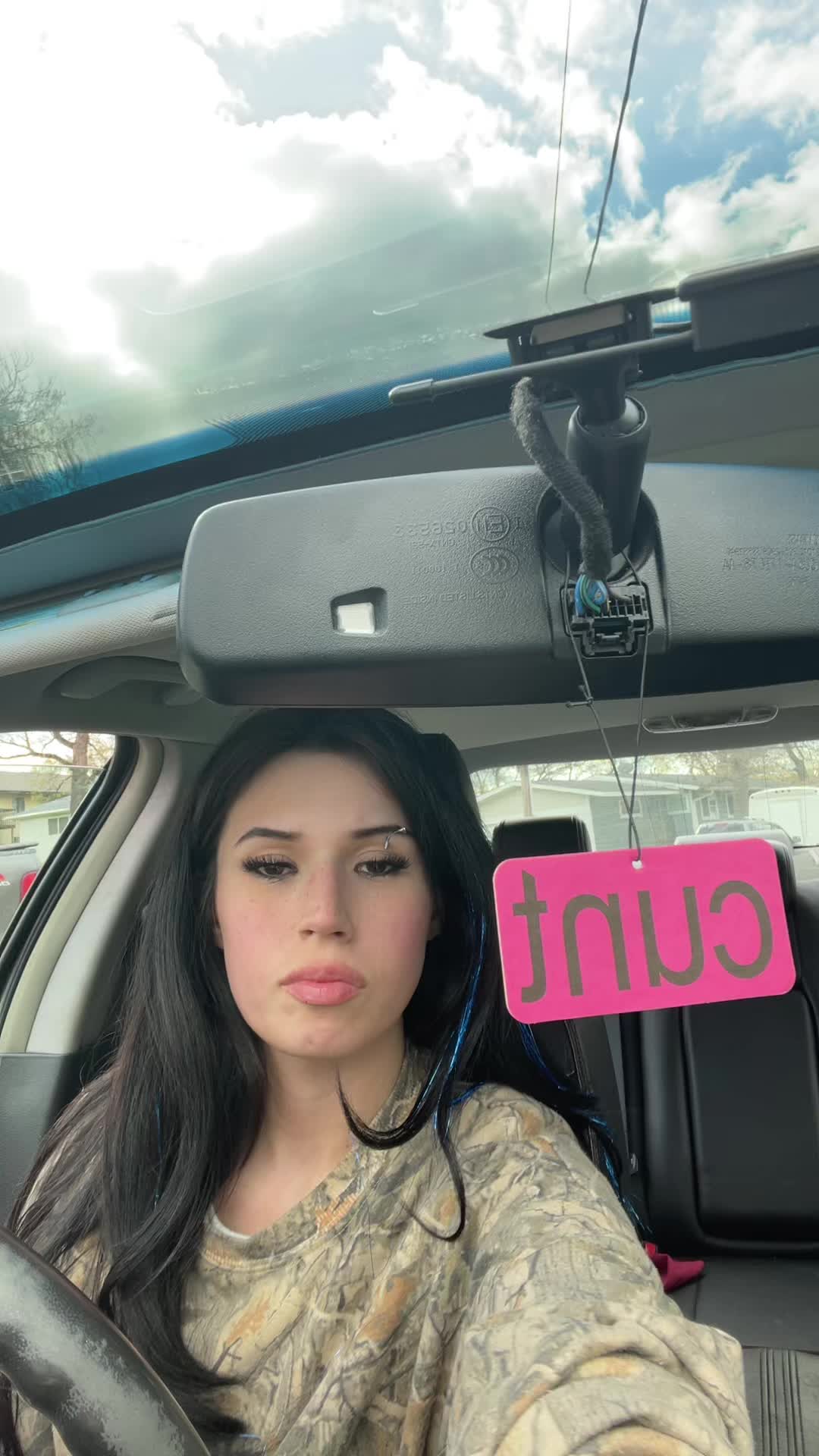 @tiana03