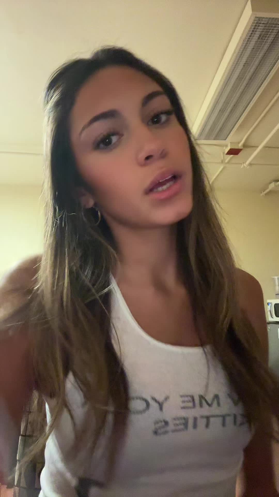 @ariana