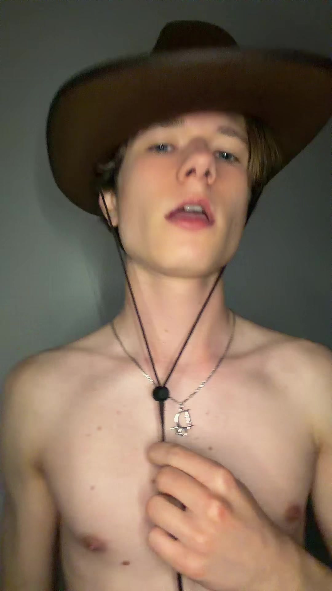 @Akisso