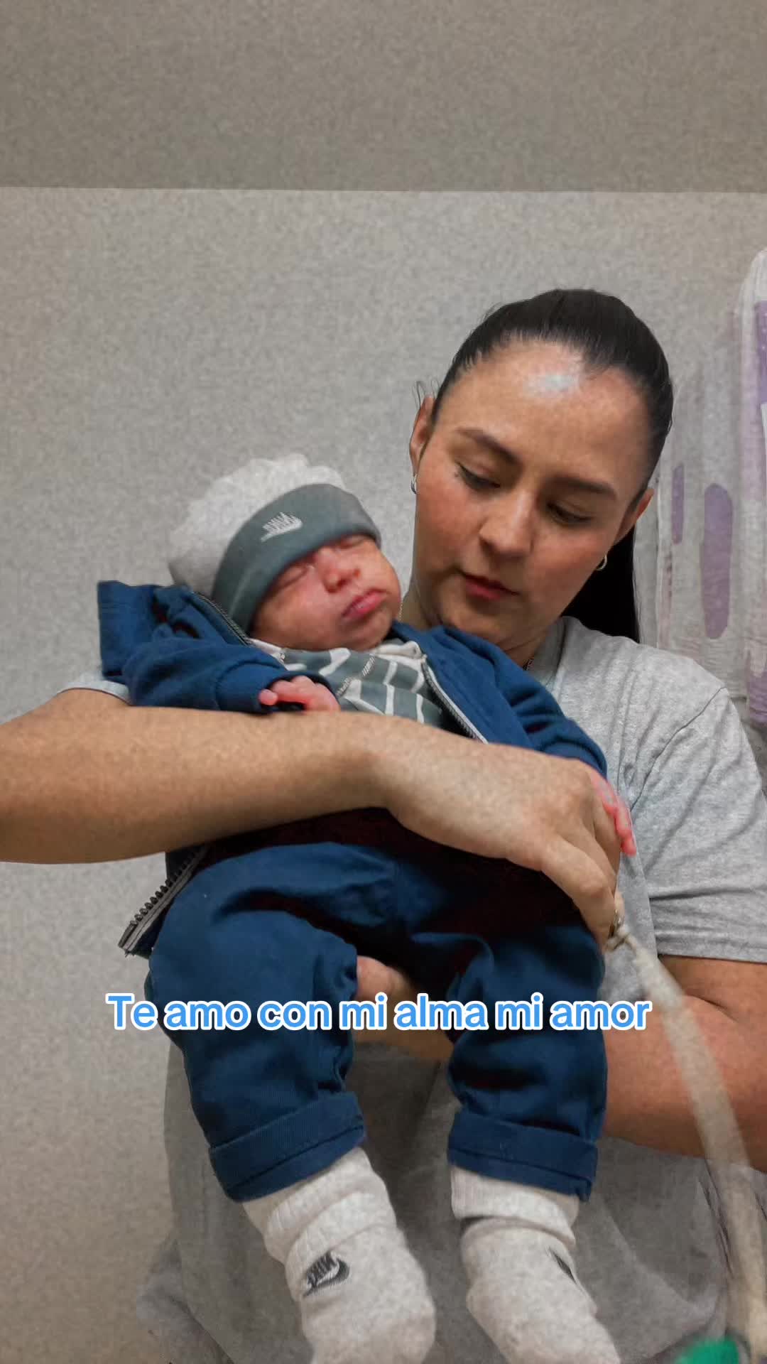 @🌊🏝️Adri Rivera🇸🇻🌕👶🏽✨